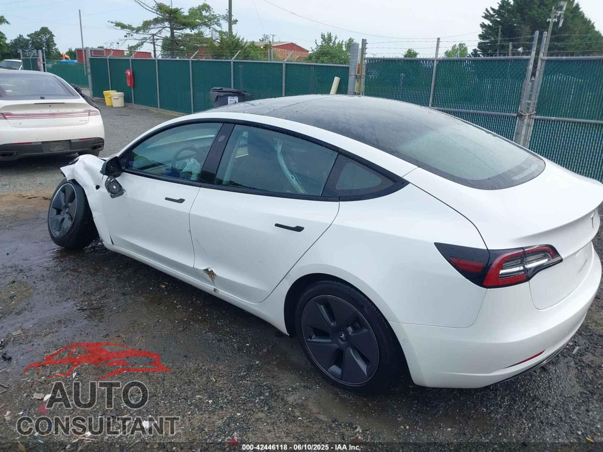 TESLA MODEL 3 2021 - 5YJ3E1EA8MF062940