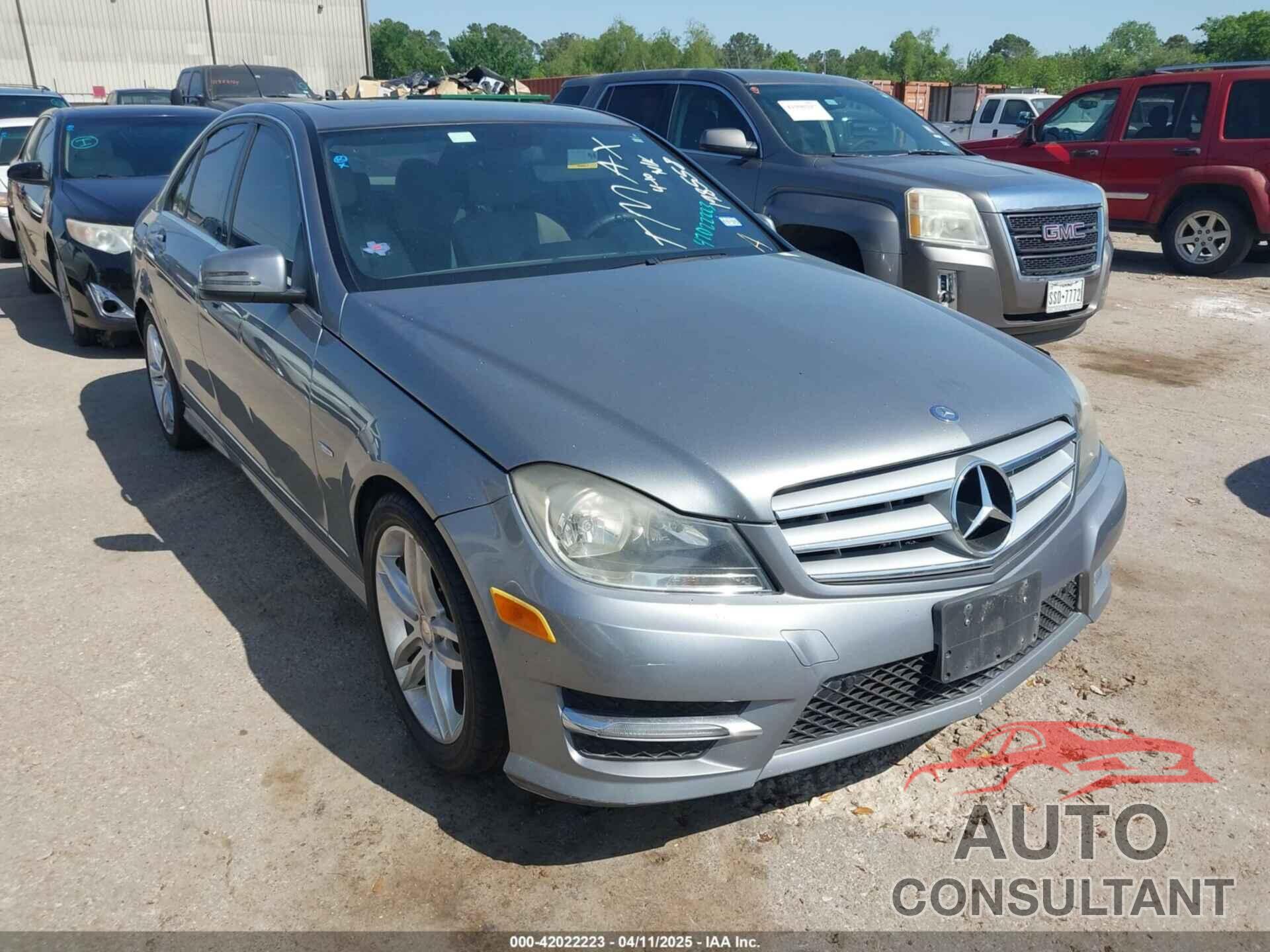 MERCEDES-BENZ C 250 2012 - WDDGF4HB7CR198558