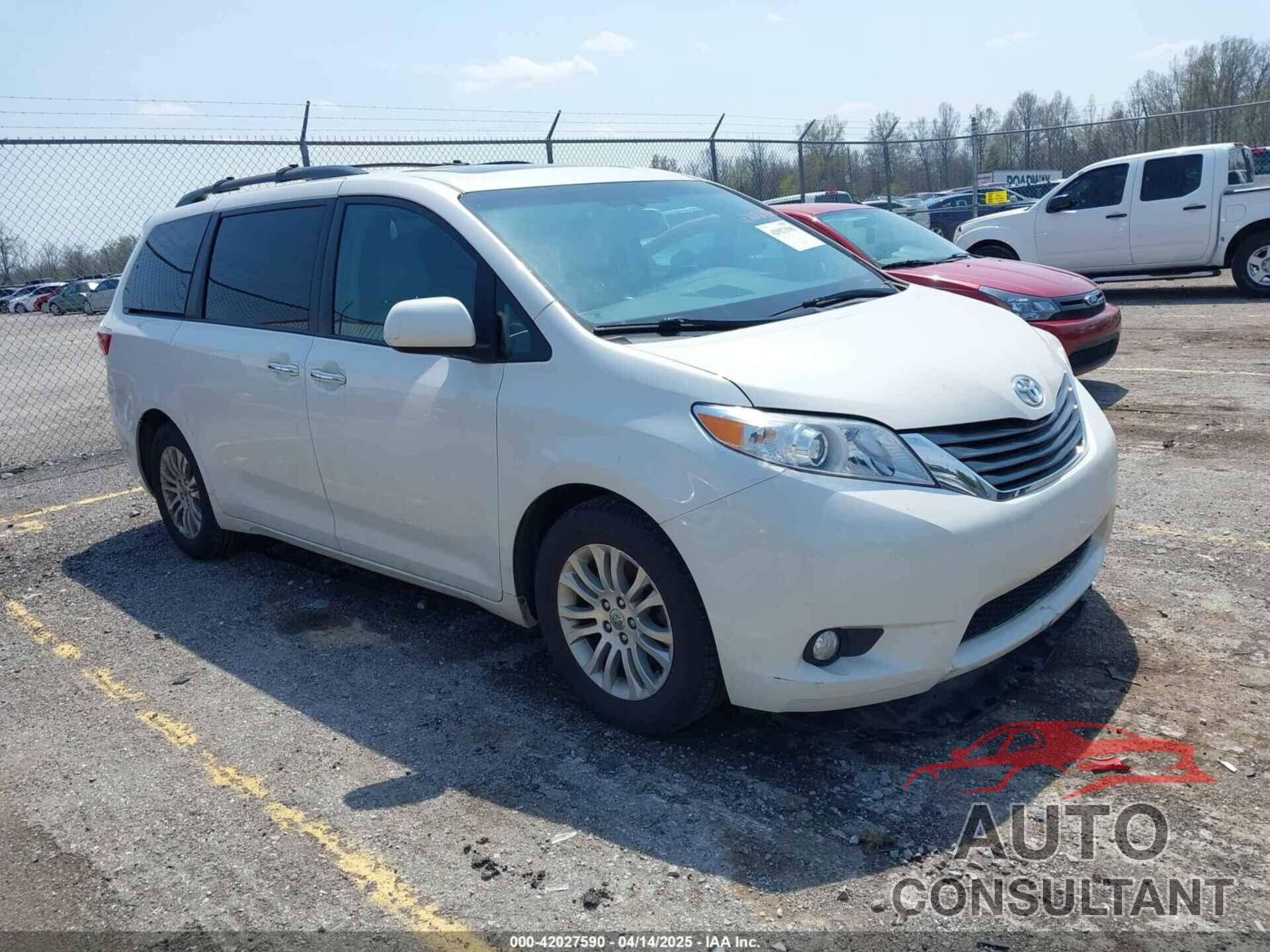 TOYOTA SIENNA 2017 - 5TDYZ3DC7HS865605
