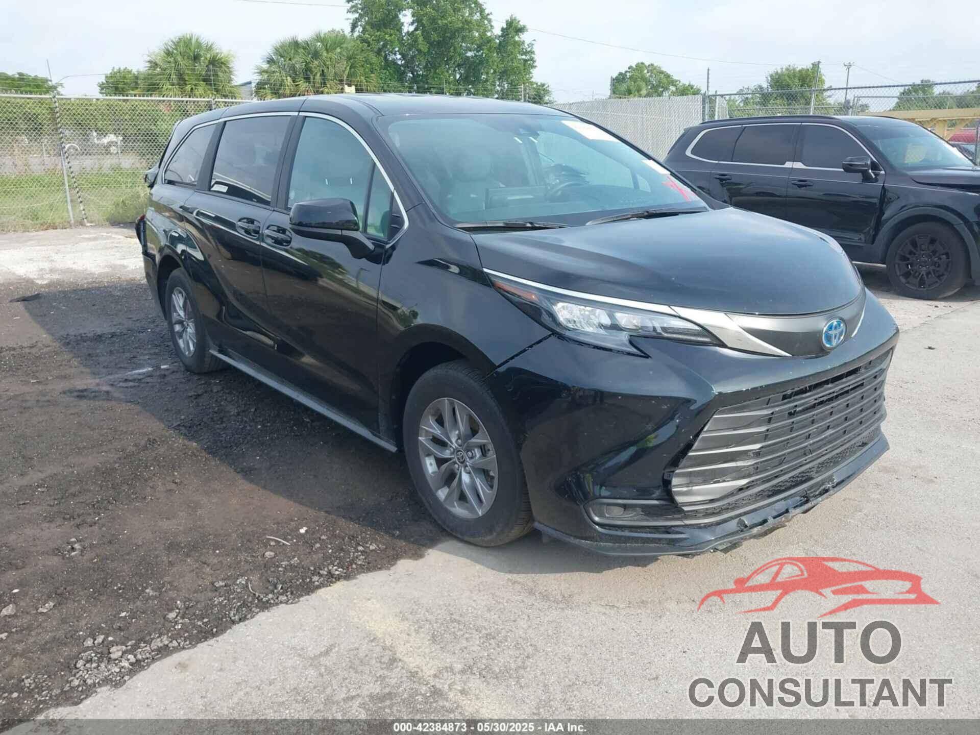 TOYOTA SIENNA 2025 - 5TDKRKEC0SS237116