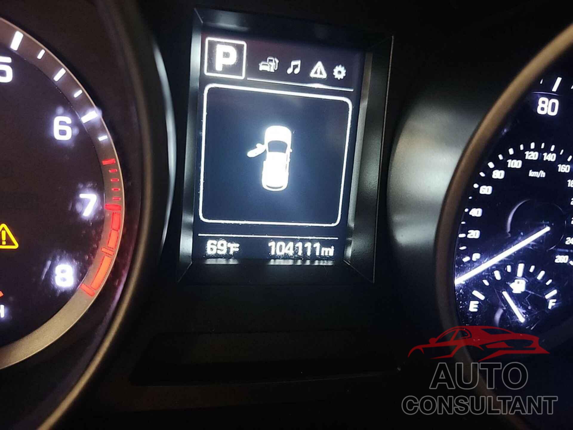 HYUNDAI SANTA FE SPORT 2018 - 5XYZTDLB7JG569524