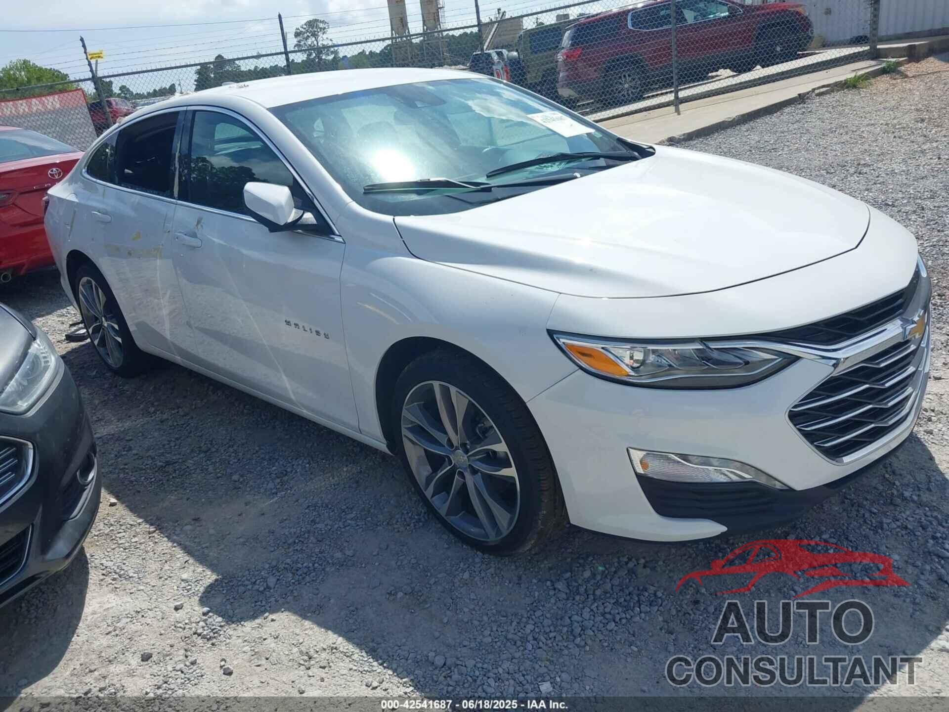 CHEVROLET MALIBU 2024 - 1G1ZE5ST4RF123302