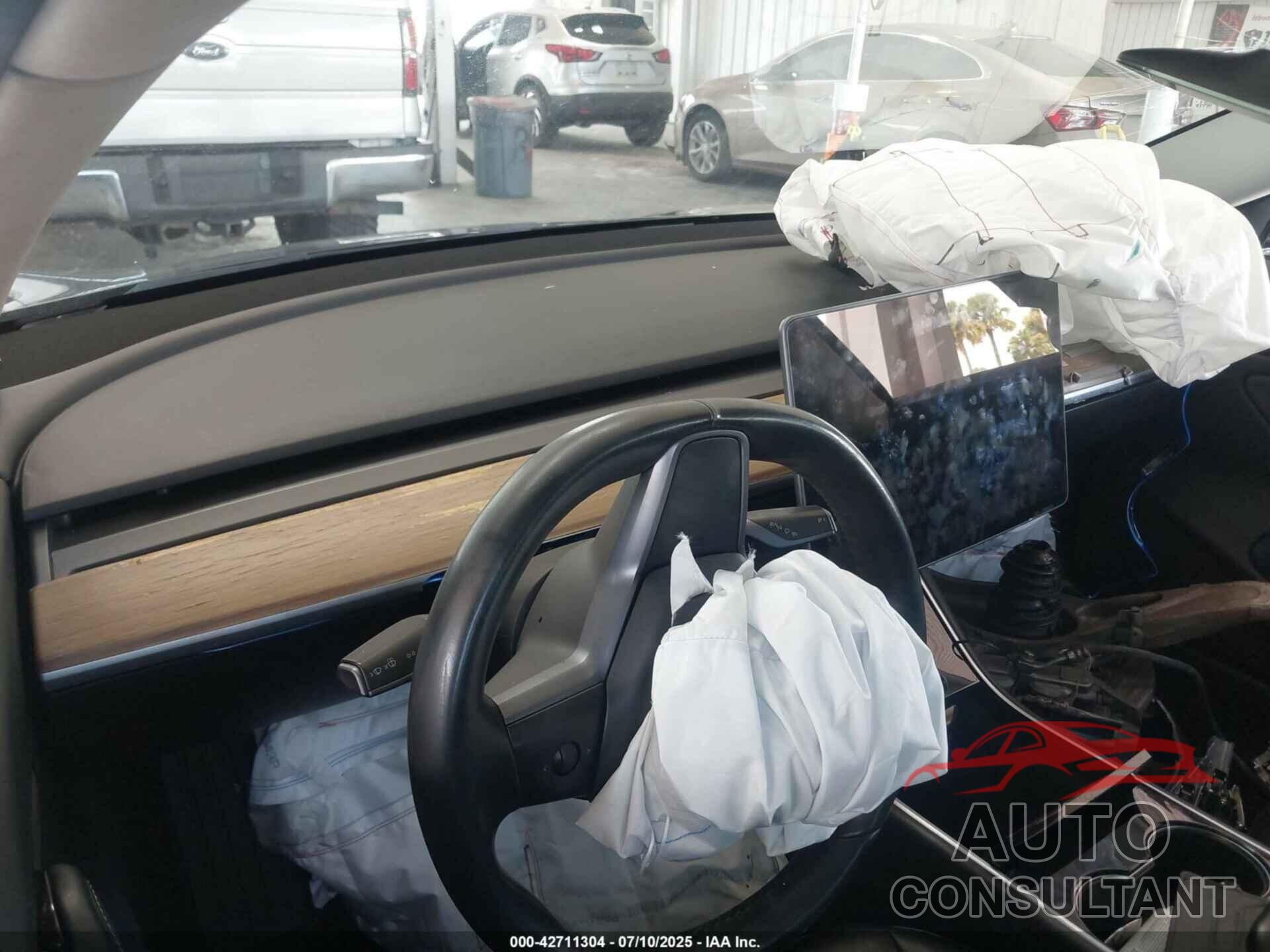 TESLA MODEL 3 2019 - 5YJ3E1EB3KF451765