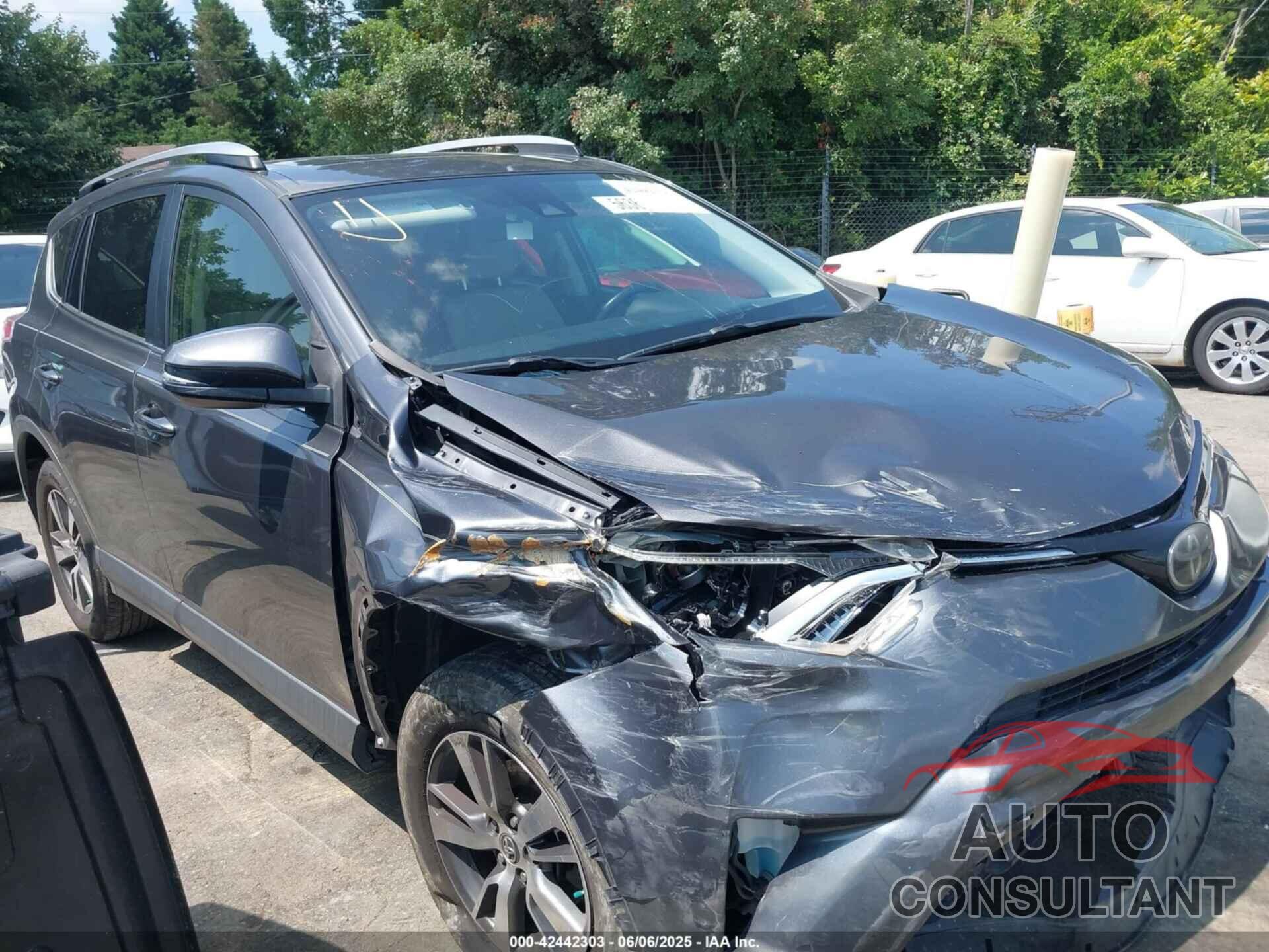 TOYOTA RAV4 2018 - JTMWFREV9JJ201845