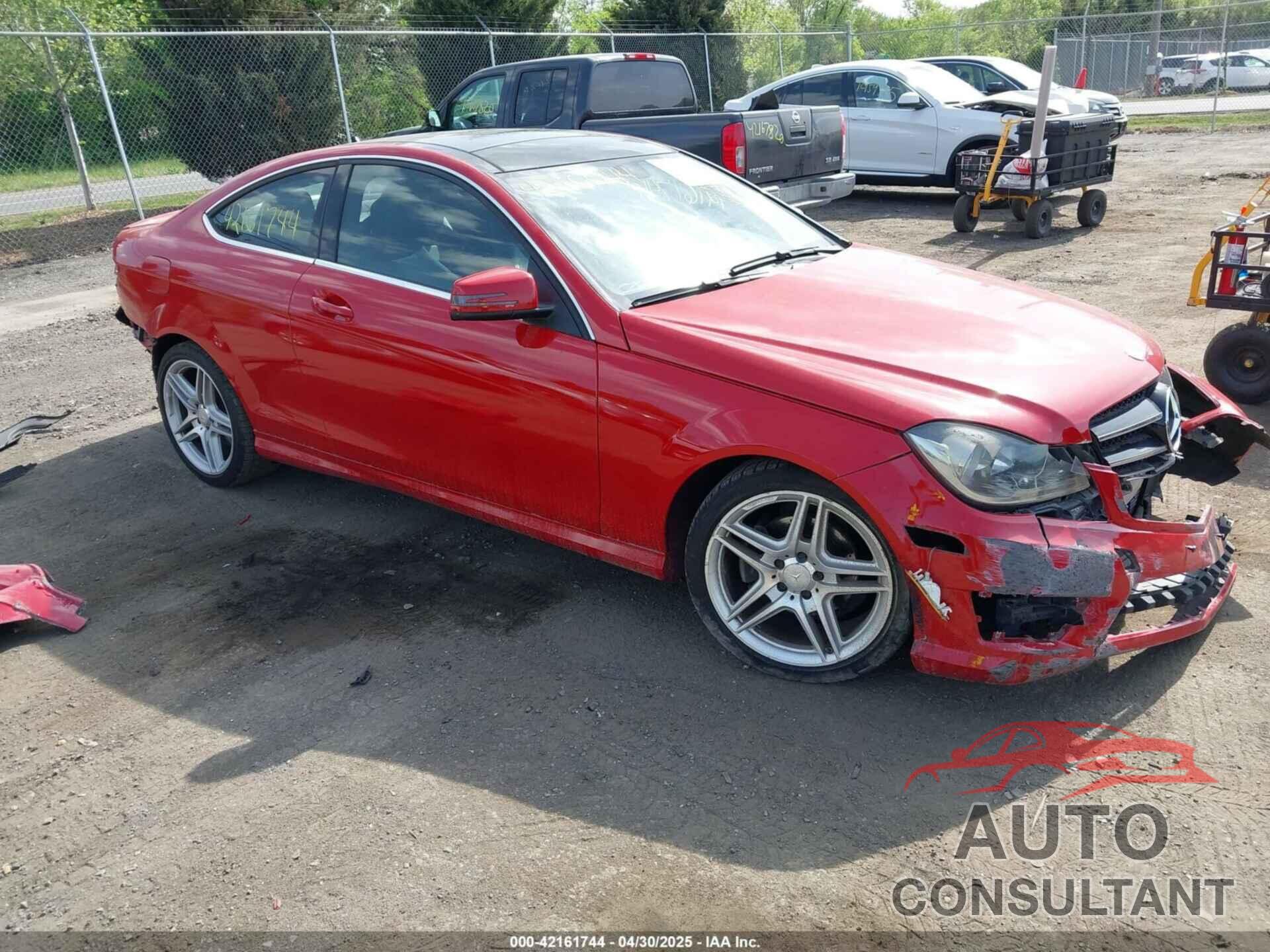 MERCEDES-BENZ C 250 2015 - WDDGJ4HB4FG371743