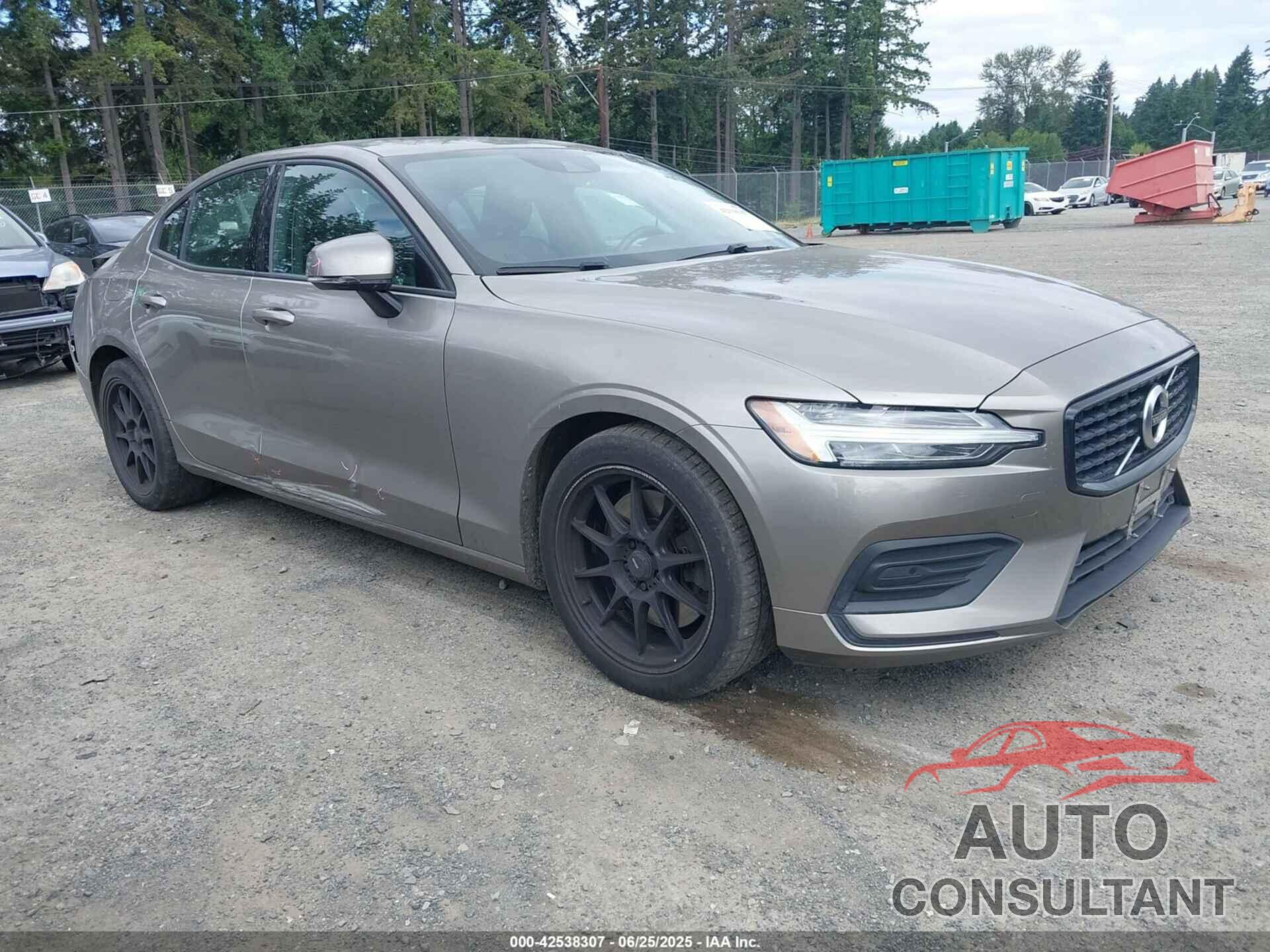 VOLVO S60 2019 - 7JRA22TK8KG014408