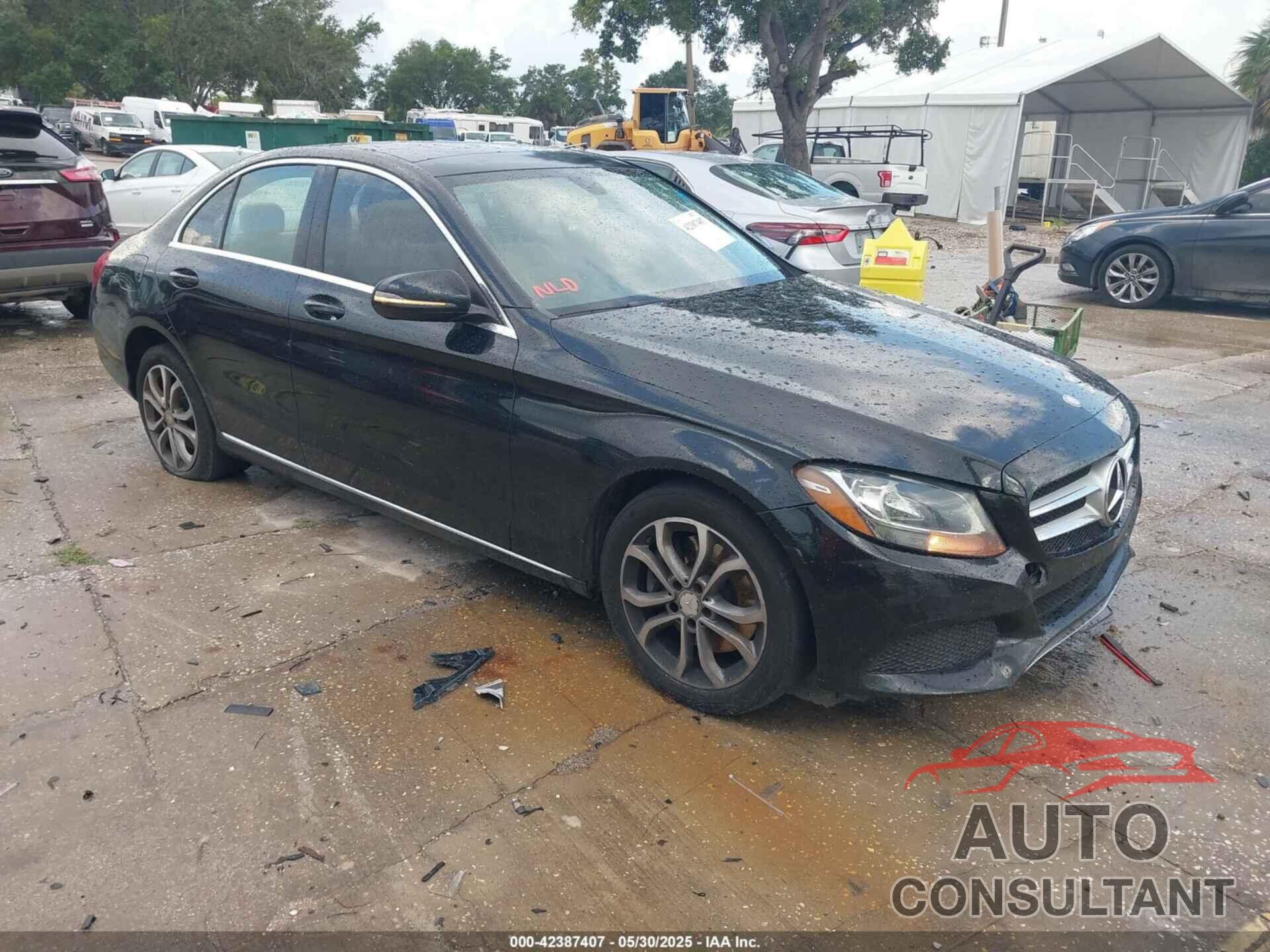 MERCEDES-BENZ C 300 2016 - 55SWF4KB8GU100386