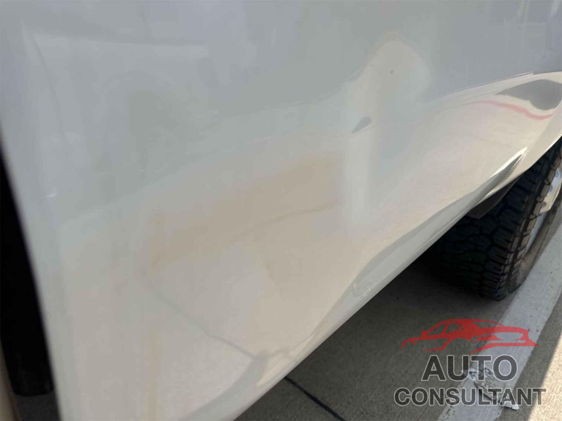 CHEVROLET SILVERADO 2018 - 1GC1KUEG4JF252327