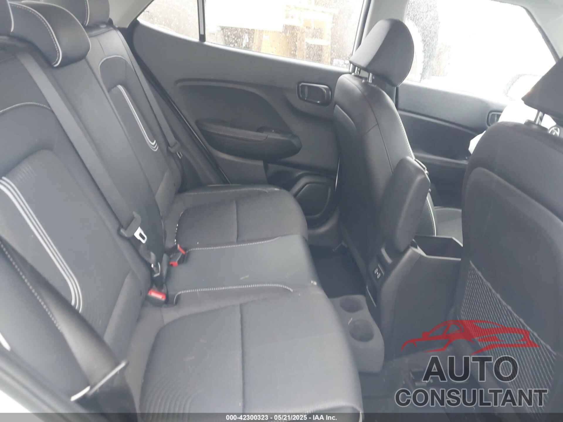 HYUNDAI VENUE 2024 - KMHRC8A33RU327628