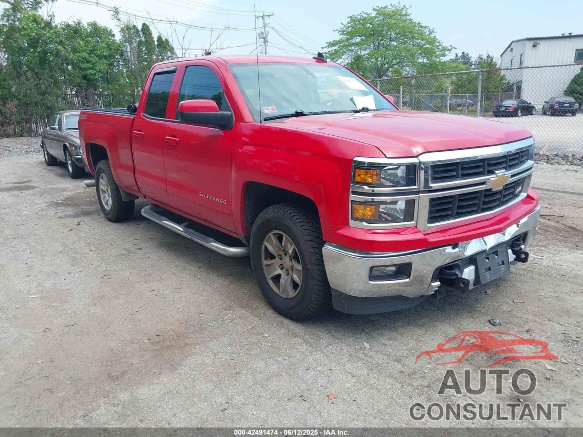 CHEVROLET SILVERADO 1500 2015 - 1GCVKREC3FZ166332