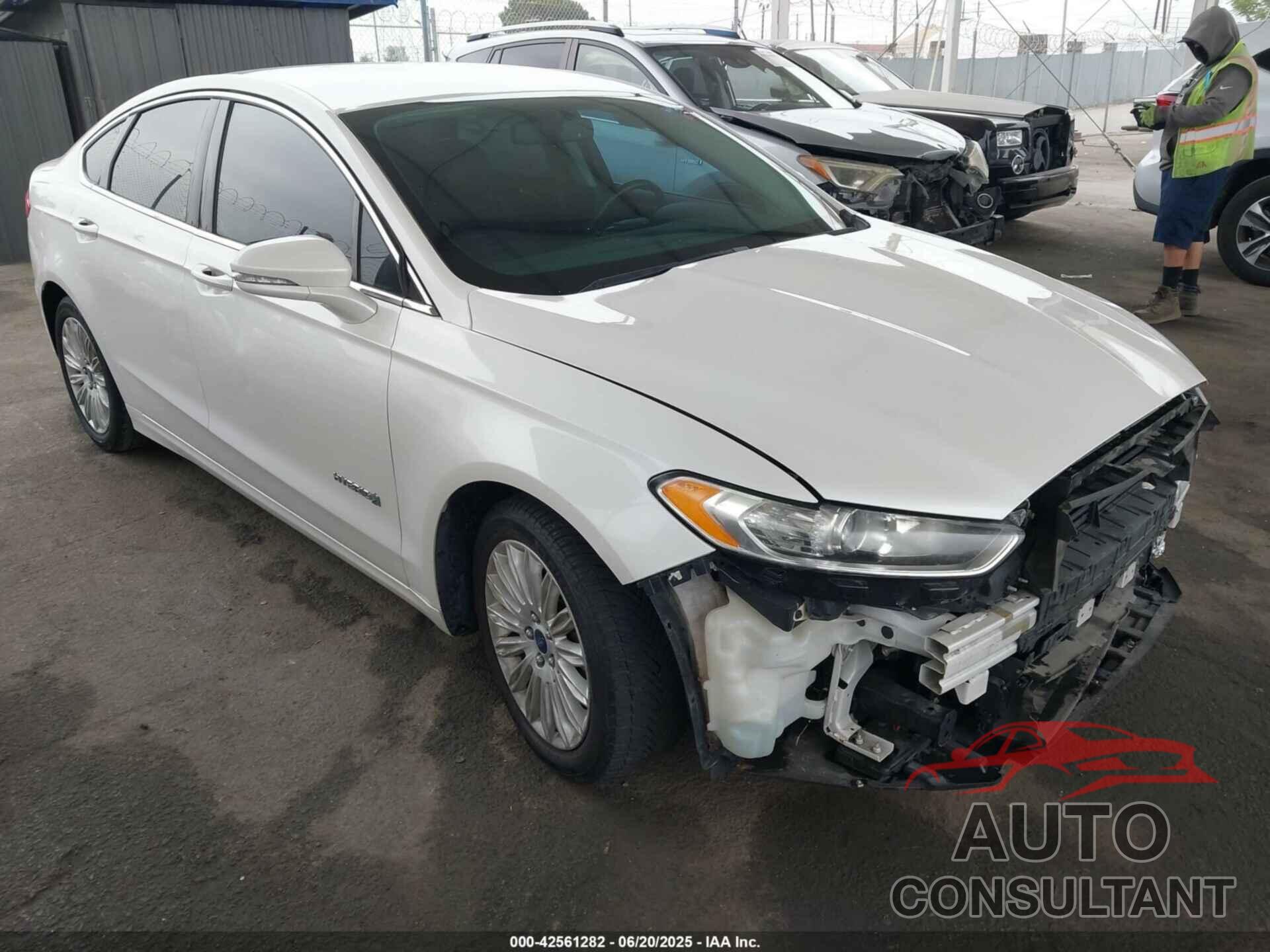 FORD FUSION HYBRID 2015 - 3FA6P0LUXFR245665
