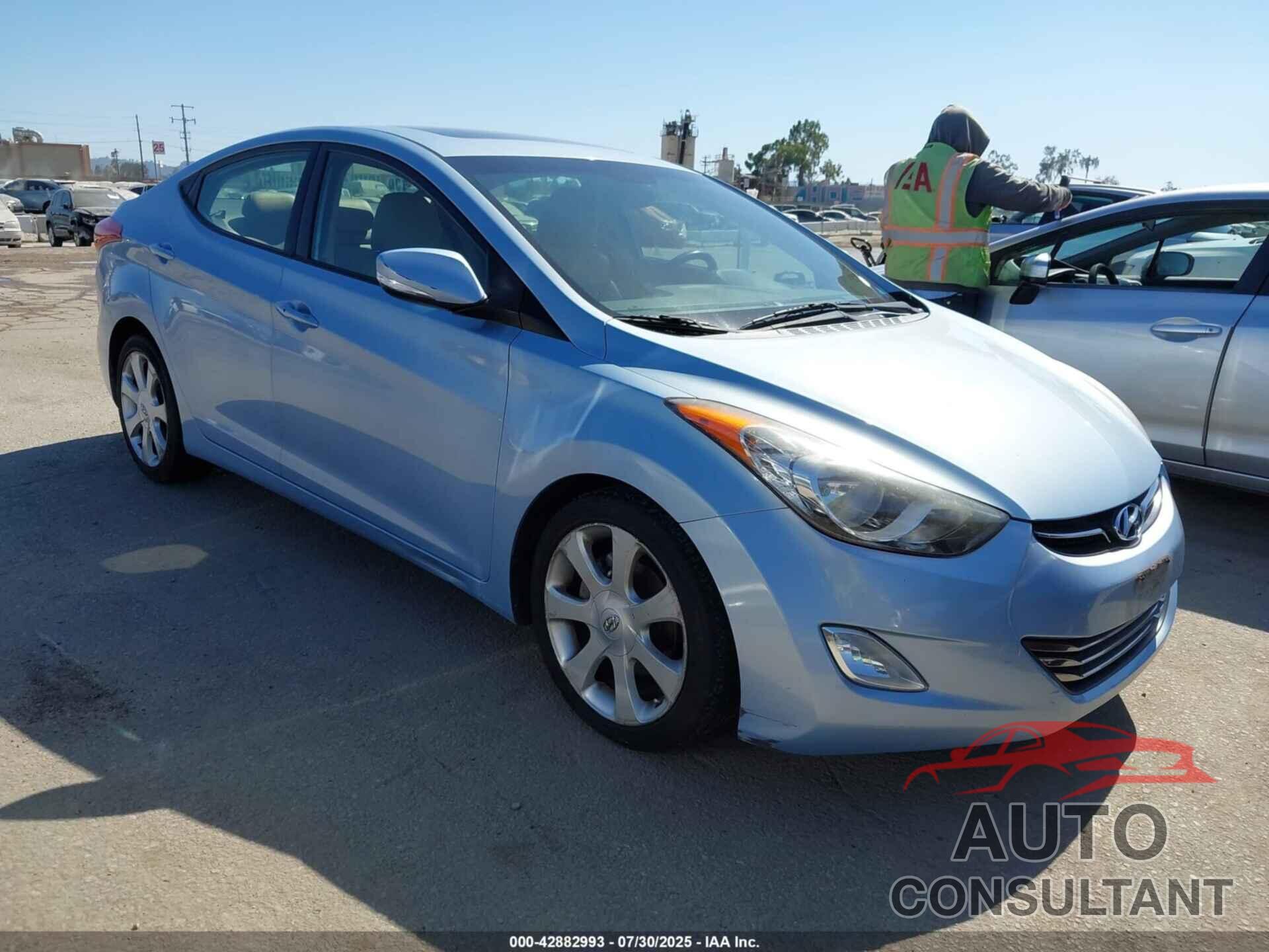 HYUNDAI ELANTRA 2012 - KMHDH4AE9CU204249
