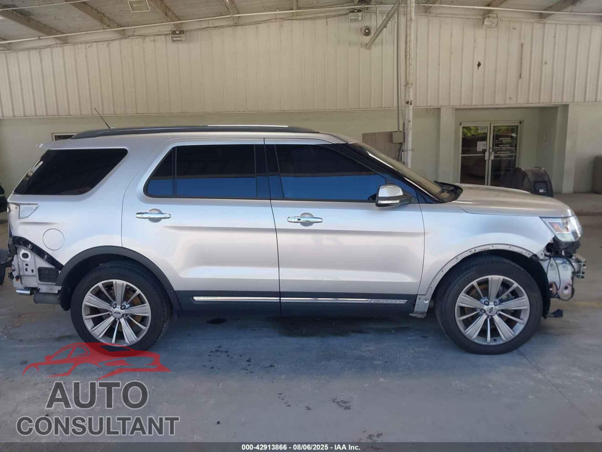 FORD EXPLORER 2018 - 1FM5K7F87JGB33042