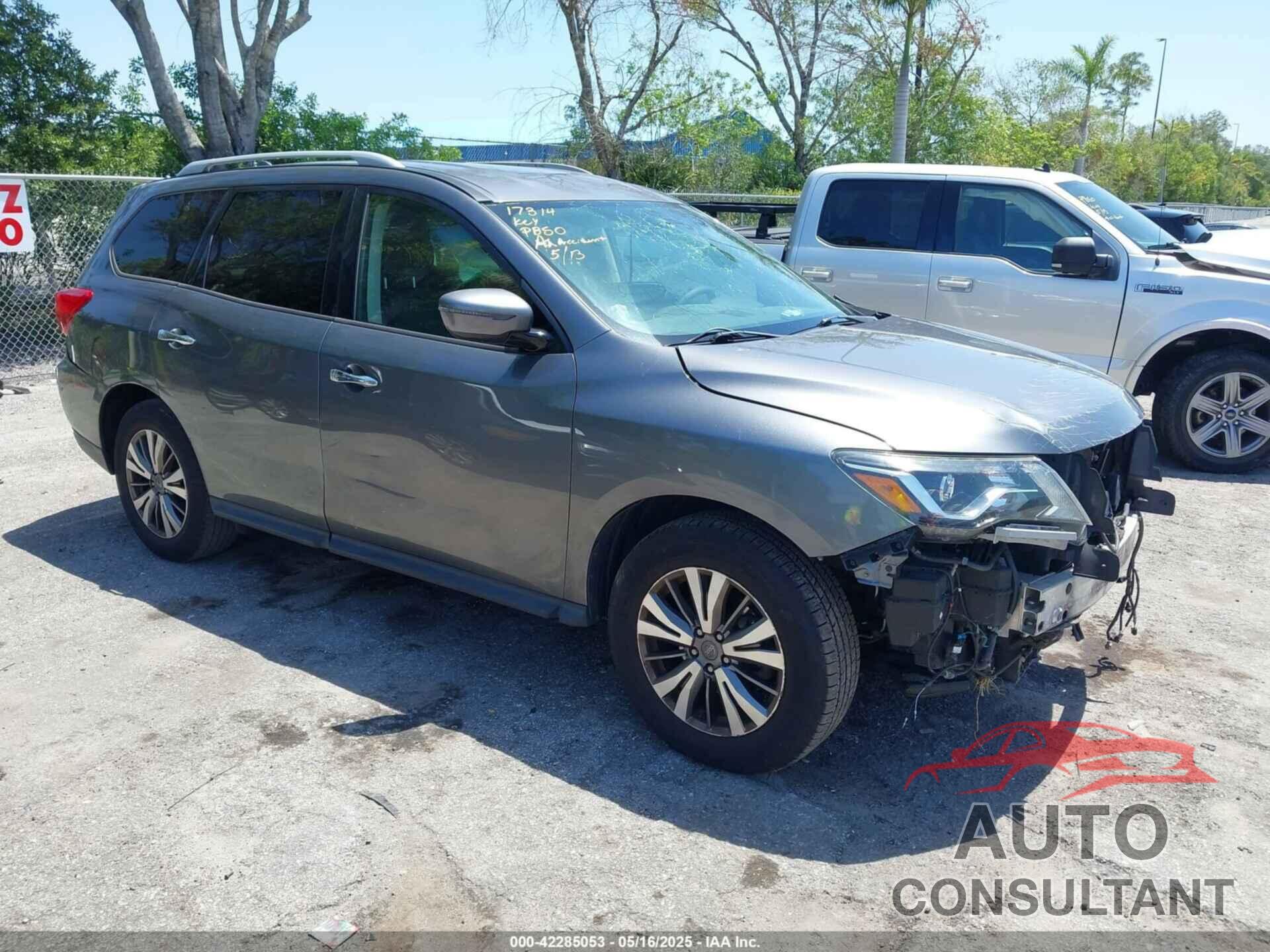 NISSAN PATHFINDER 2019 - 5N1DR2MN2KC595357