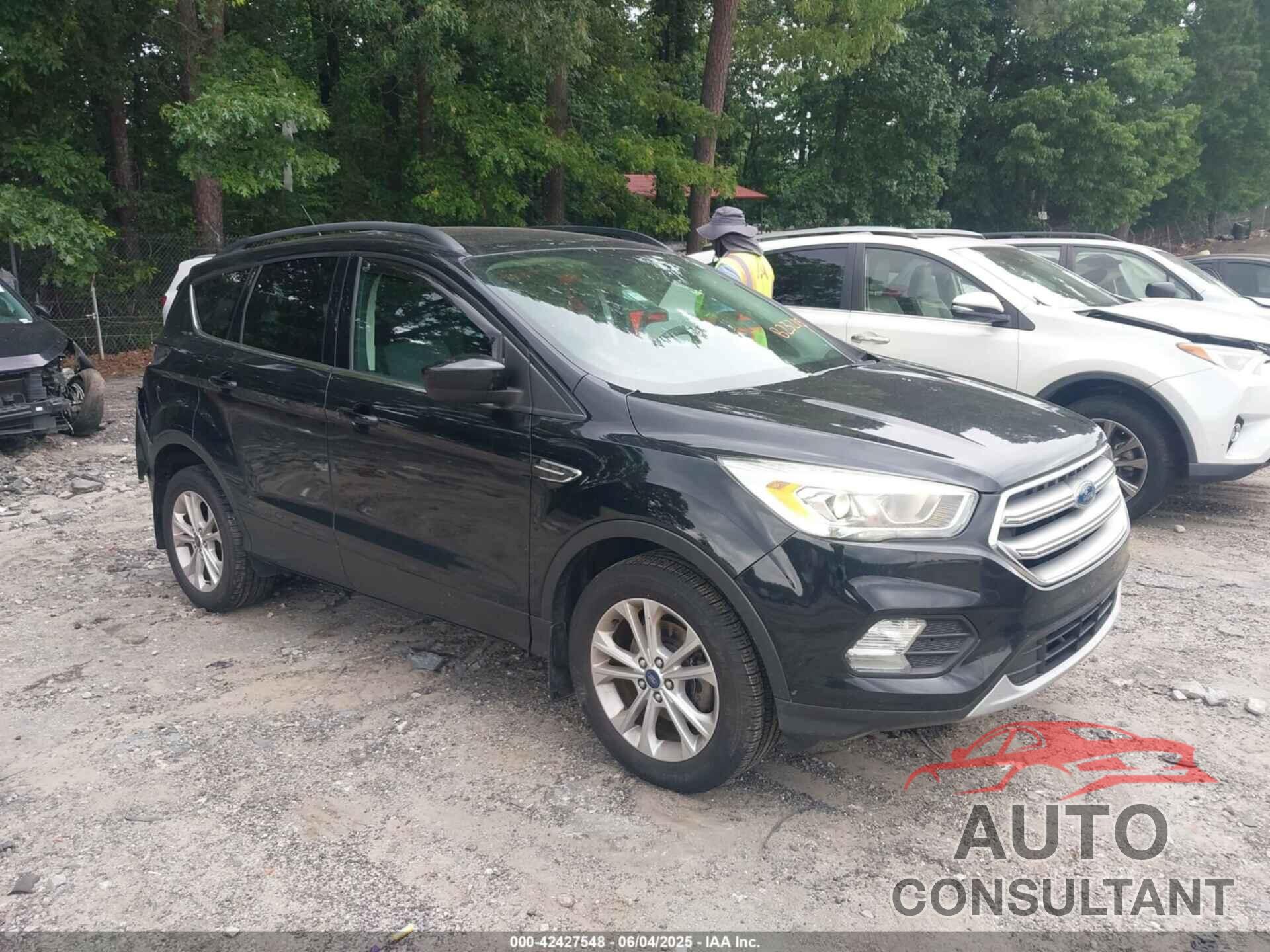 FORD ESCAPE 2017 - 1FMCU0GD6HUB23215