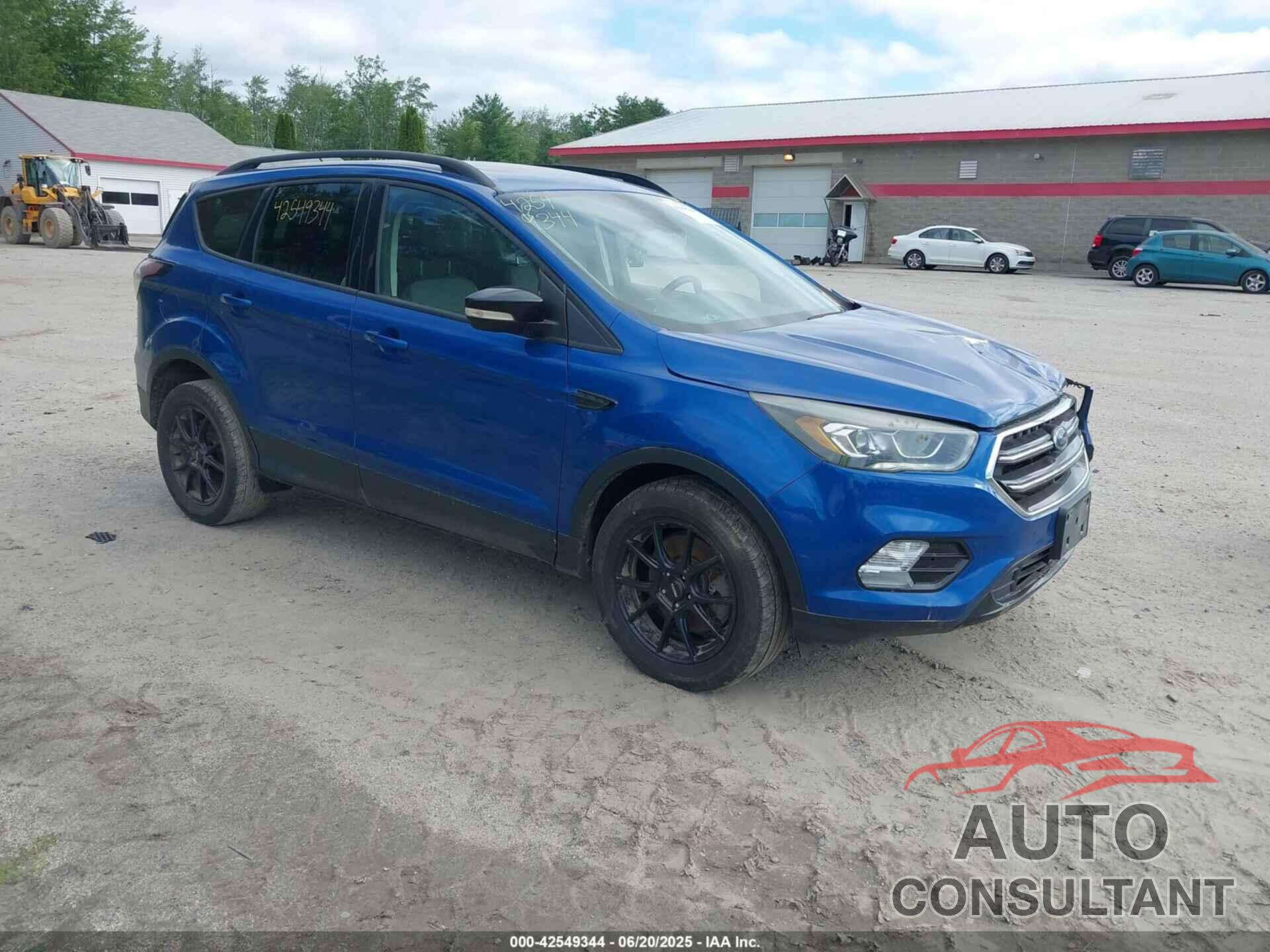 FORD ESCAPE 2017 - 1FMCU9J95HUC70103