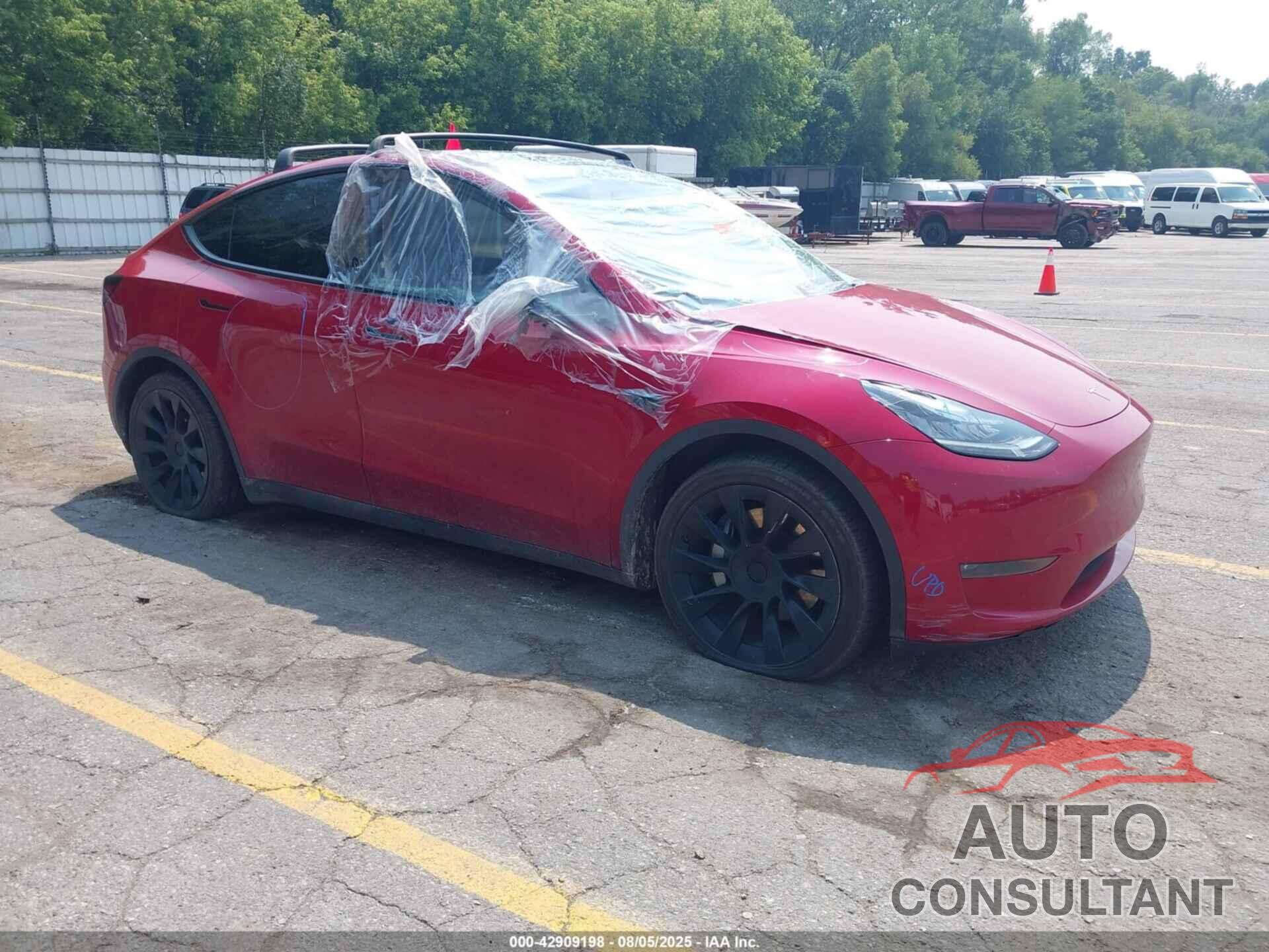 TESLA MODEL Y 2021 - 5YJYGDEE9MF092534