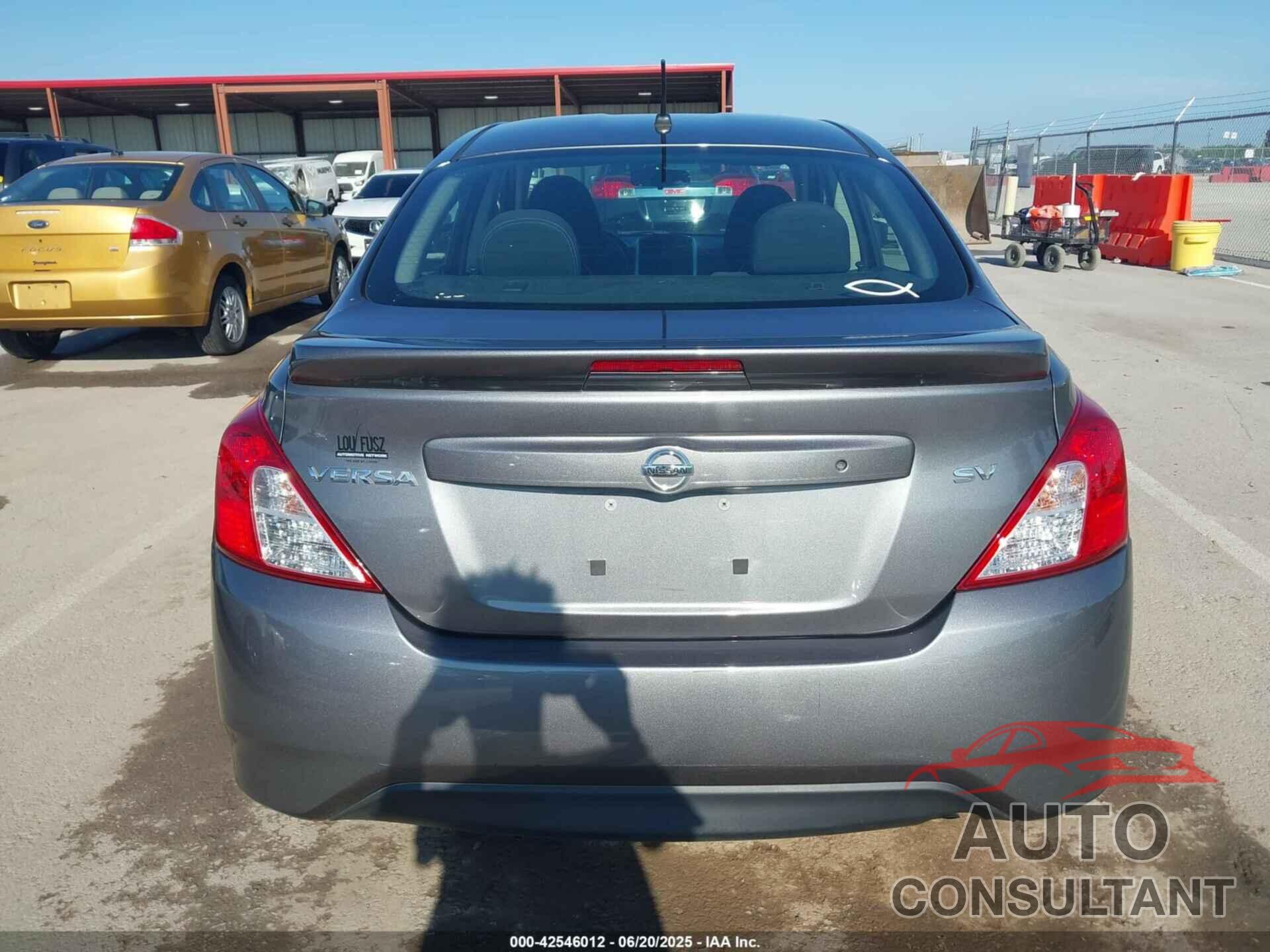 NISSAN VERSA 2017 - 3N1CN7APXHL903325