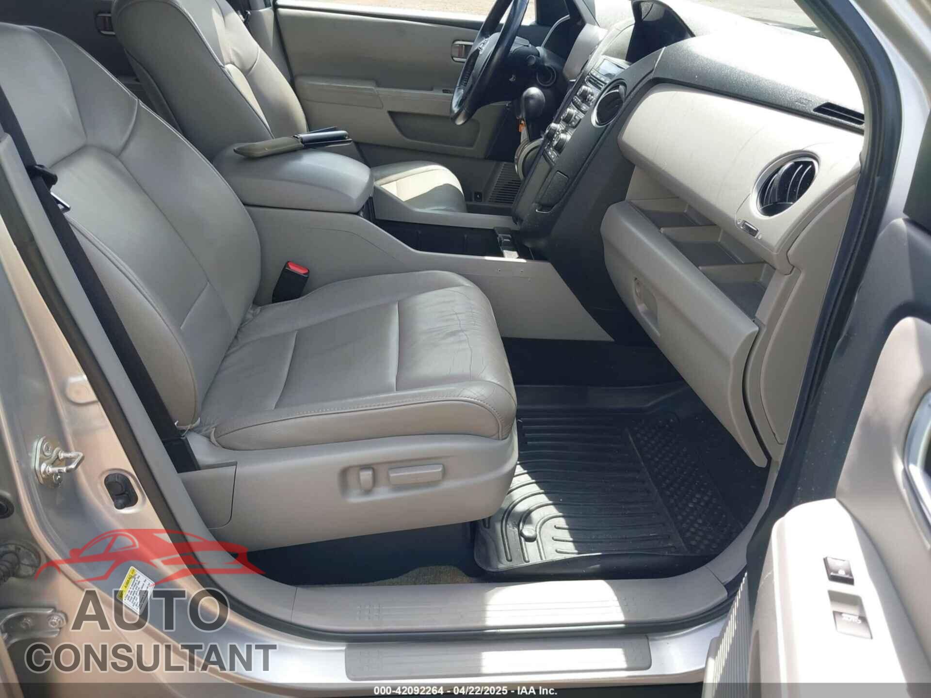 HONDA PILOT 2013 - 5FNYF4H56DB028031