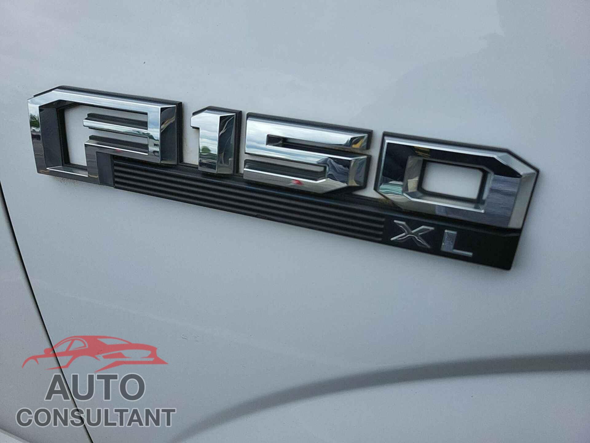 FORD F150 2018 - 1FTMF1CB1JKC19090