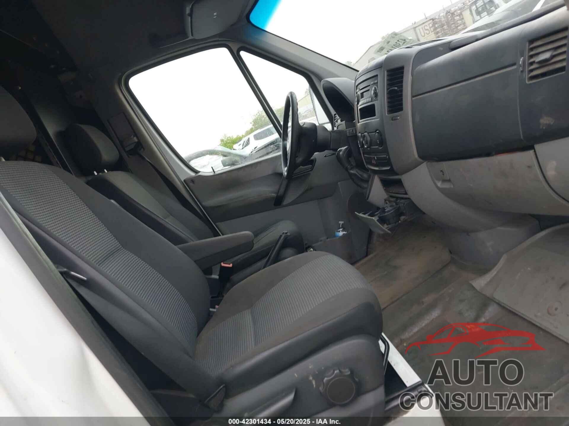 MERCEDES-BENZ SPRINTER 2010 - WD3PE8CC3A5433928