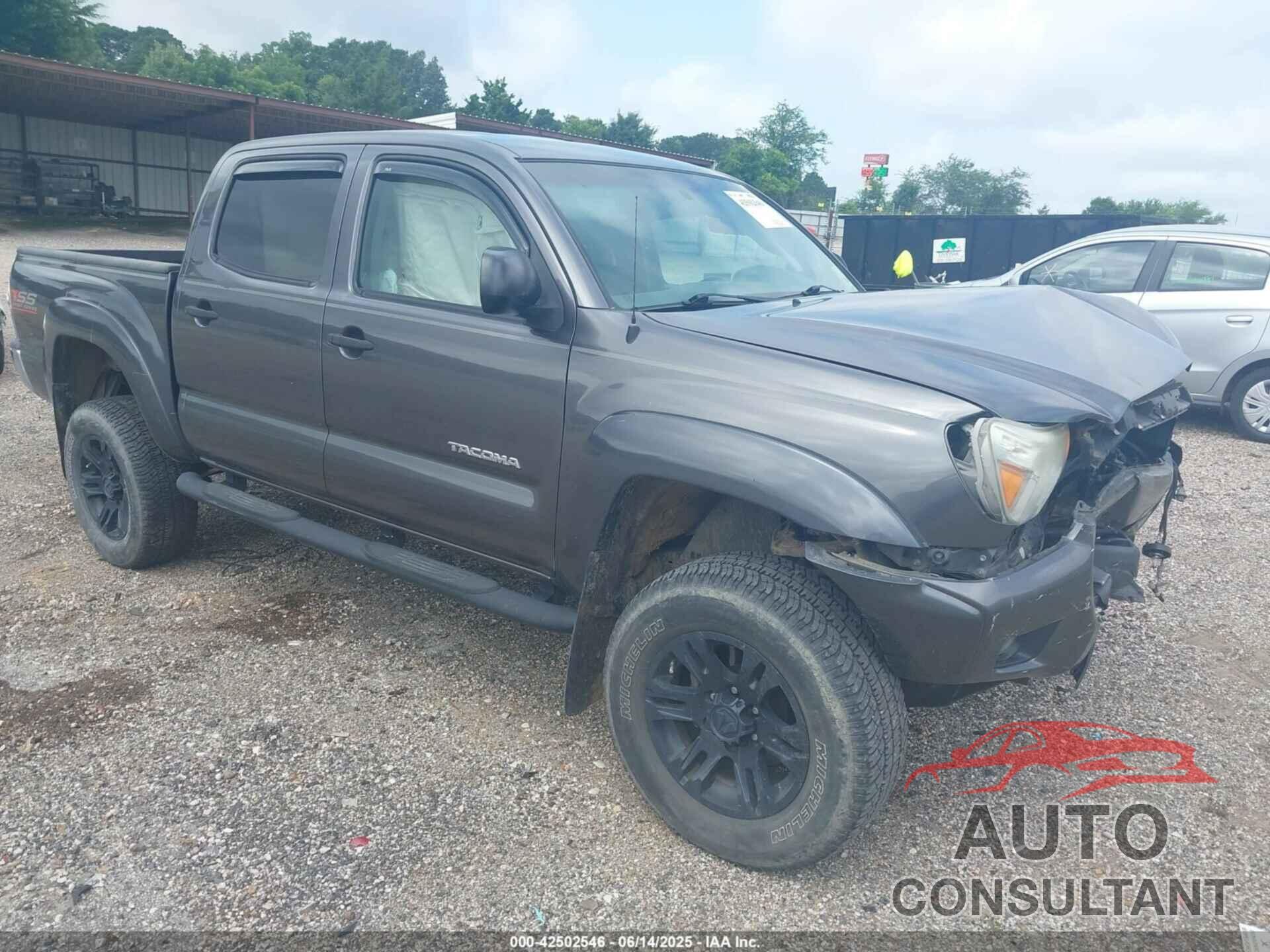 TOYOTA TACOMA 2015 - 5TFJU4GN0FX087402