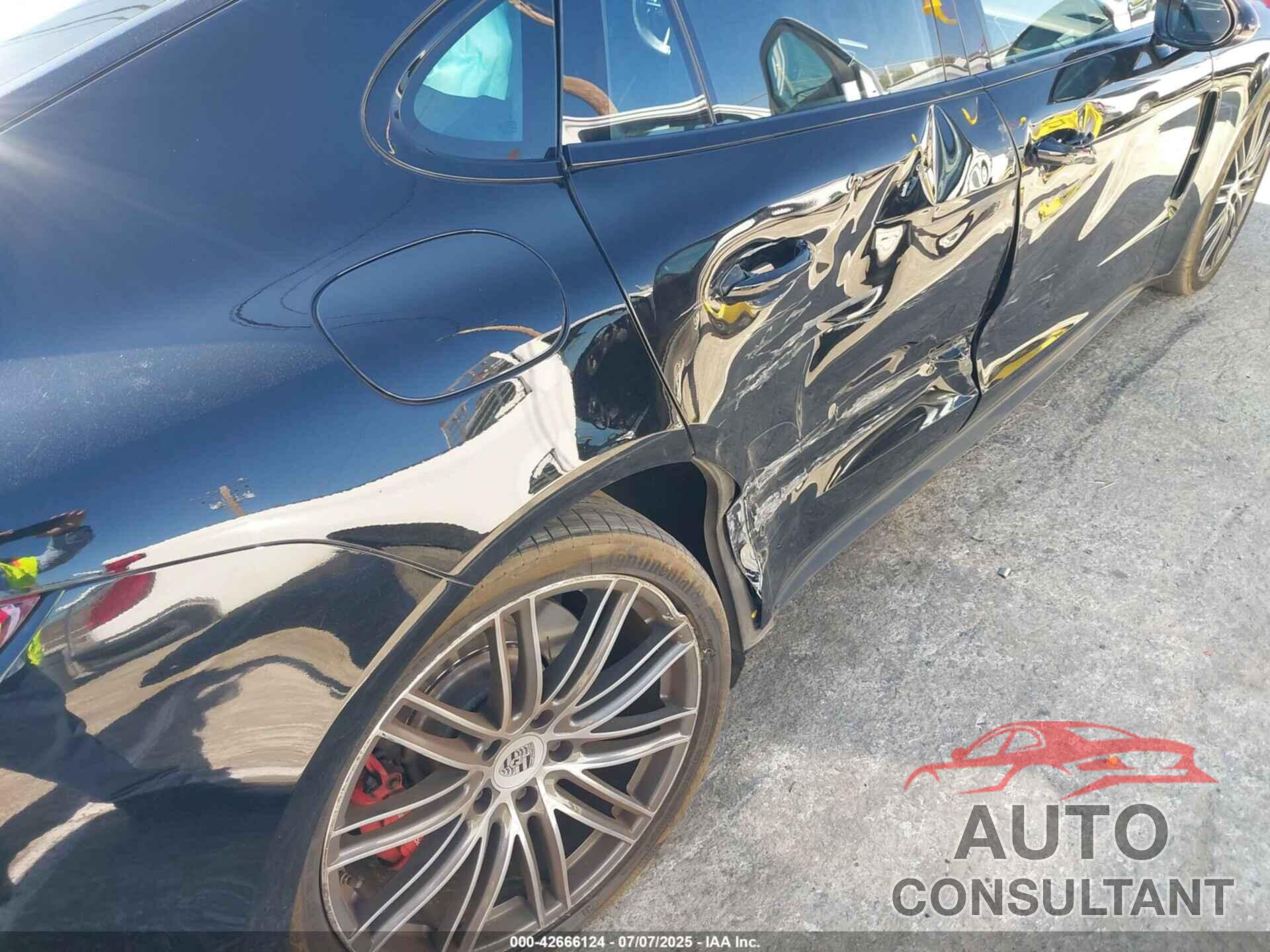 PORSCHE PANAMERA 2017 - WP0AF2A77HL151521