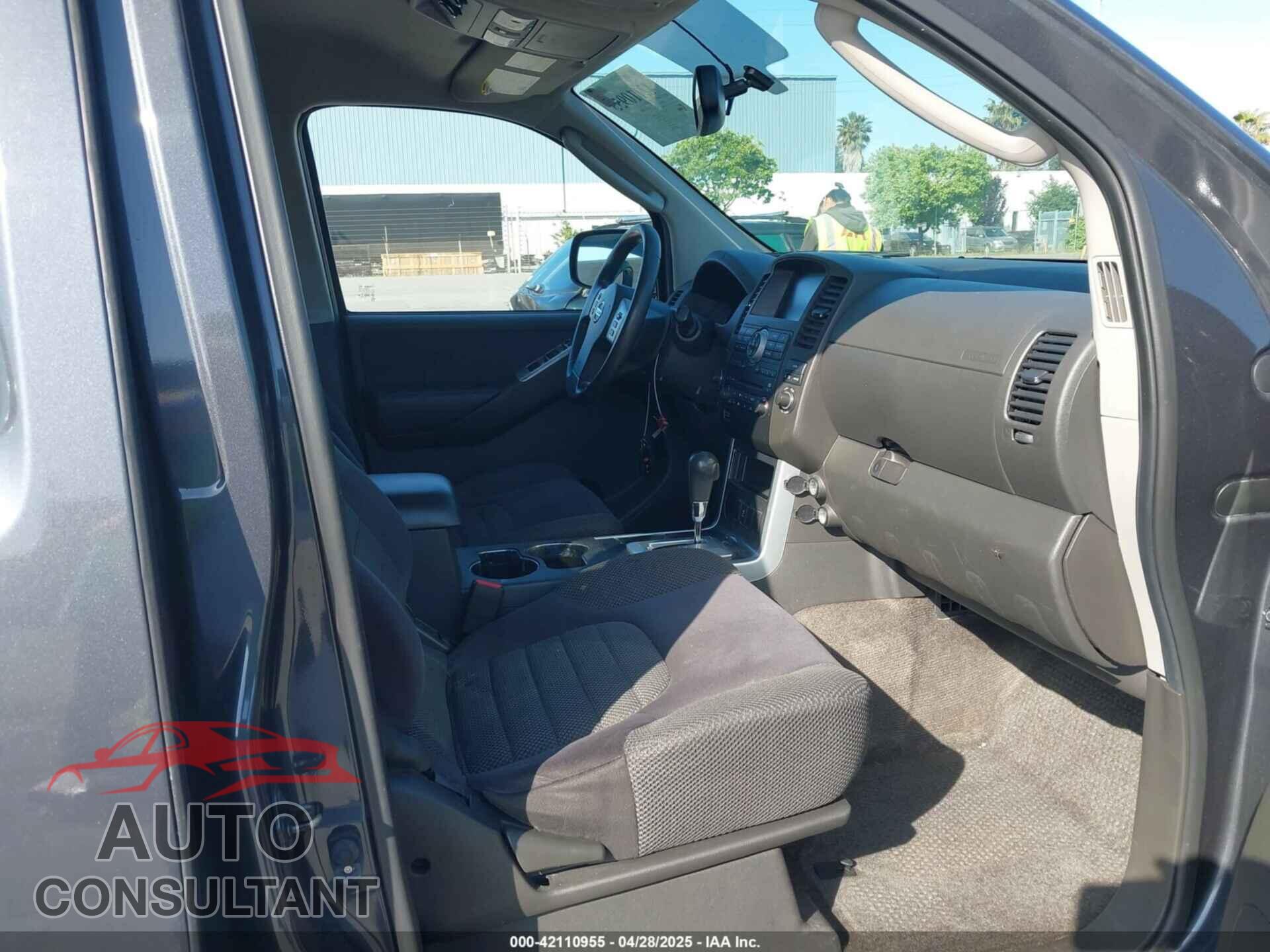 NISSAN PATHFINDER 2012 - 5N1AR1NN6CC623982
