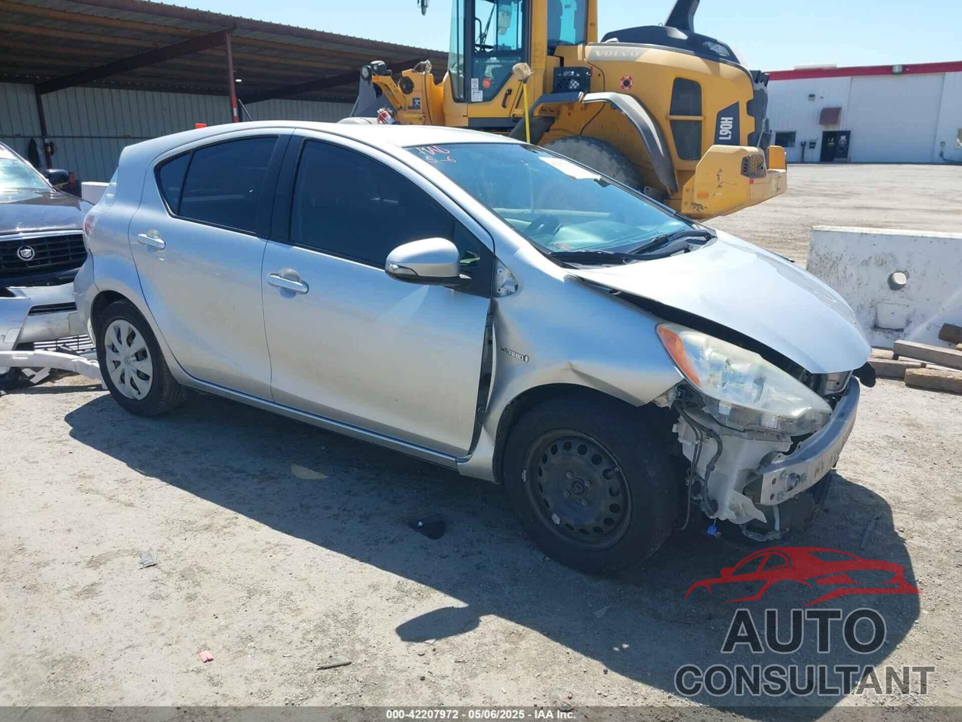 TOYOTA PRIUS C 2013 - JTDKDTB30D1041802