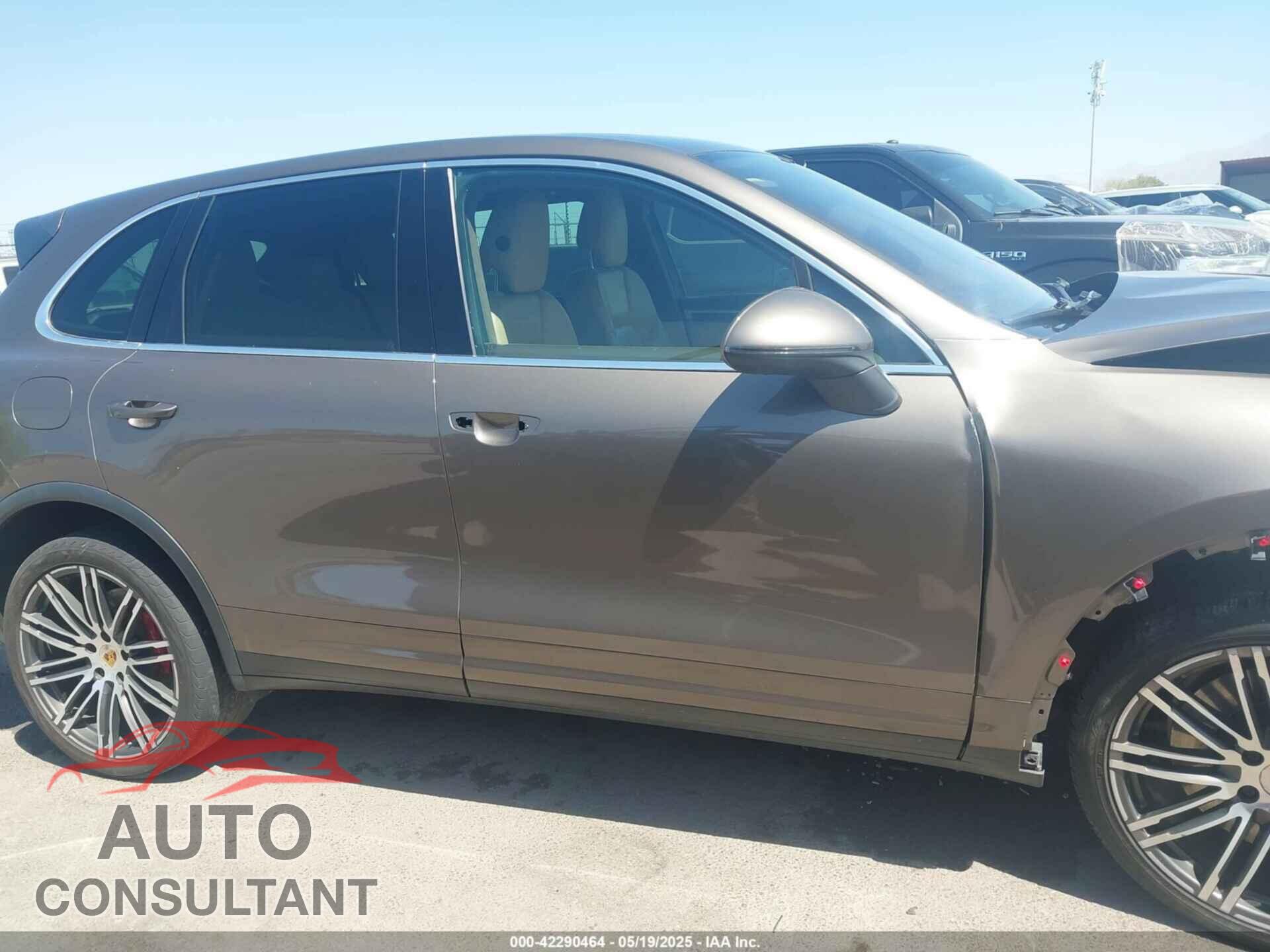 PORSCHE CAYENNE 2015 - WP1AC2A27FLA82984
