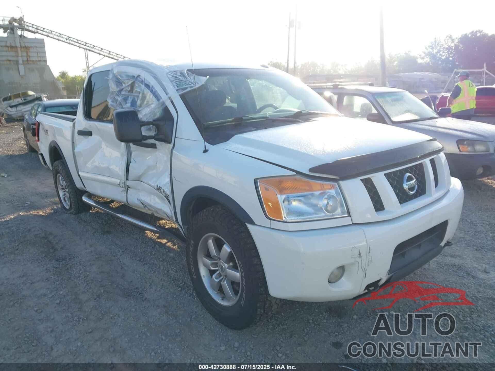 NISSAN TITAN 2012 - 1N6AA0EC7CN321011