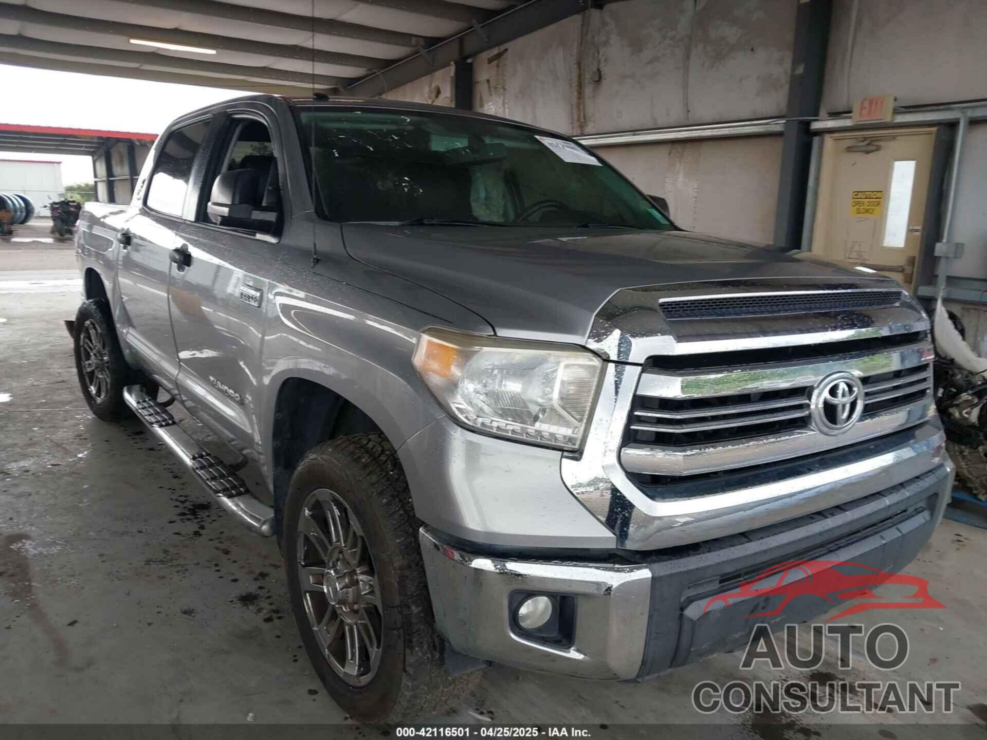 TOYOTA TUNDRA 2016 - 5TFDW5F17GX496784