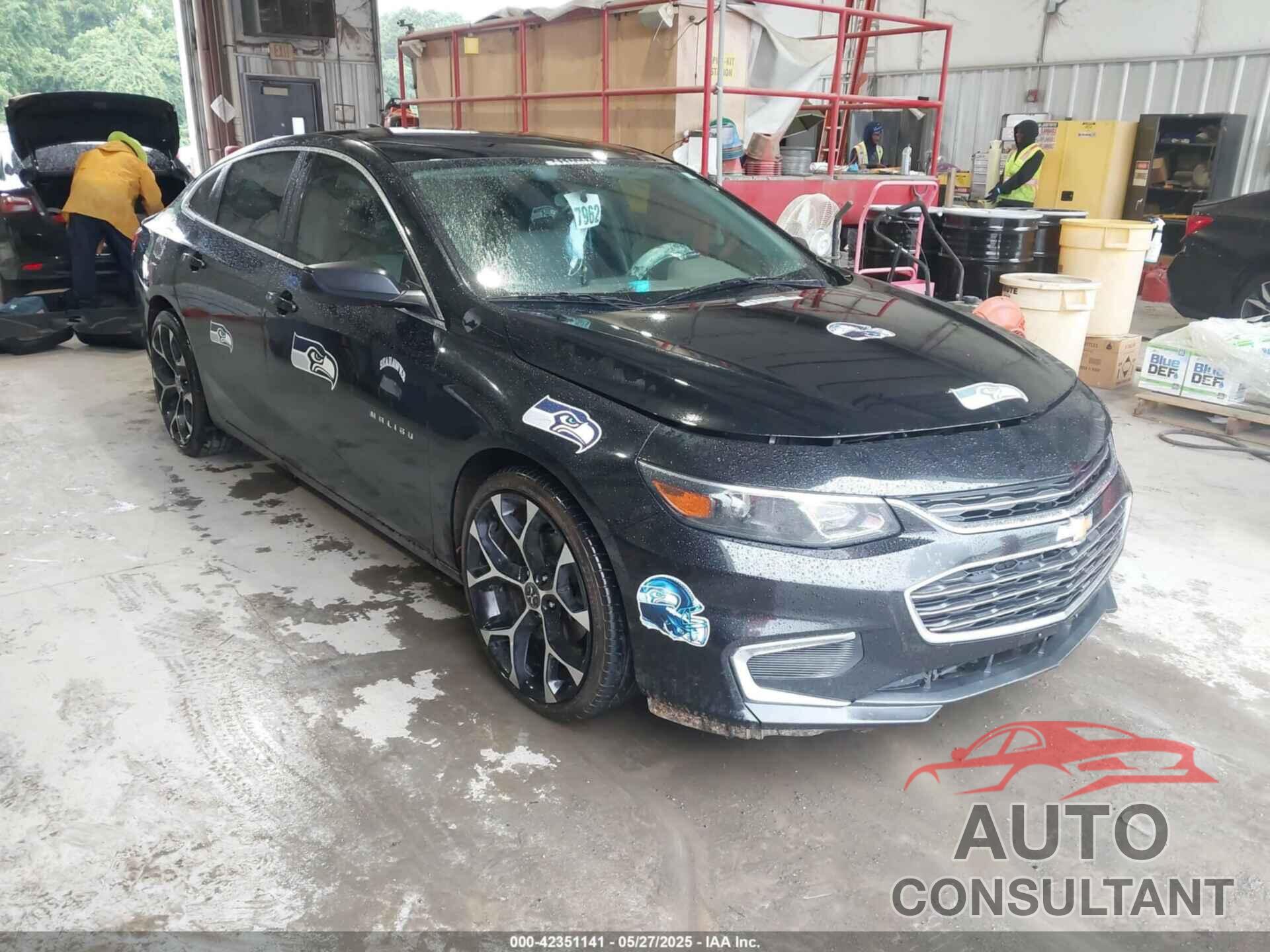 CHEVROLET MALIBU 2017 - 1G1ZC5ST1HF259231