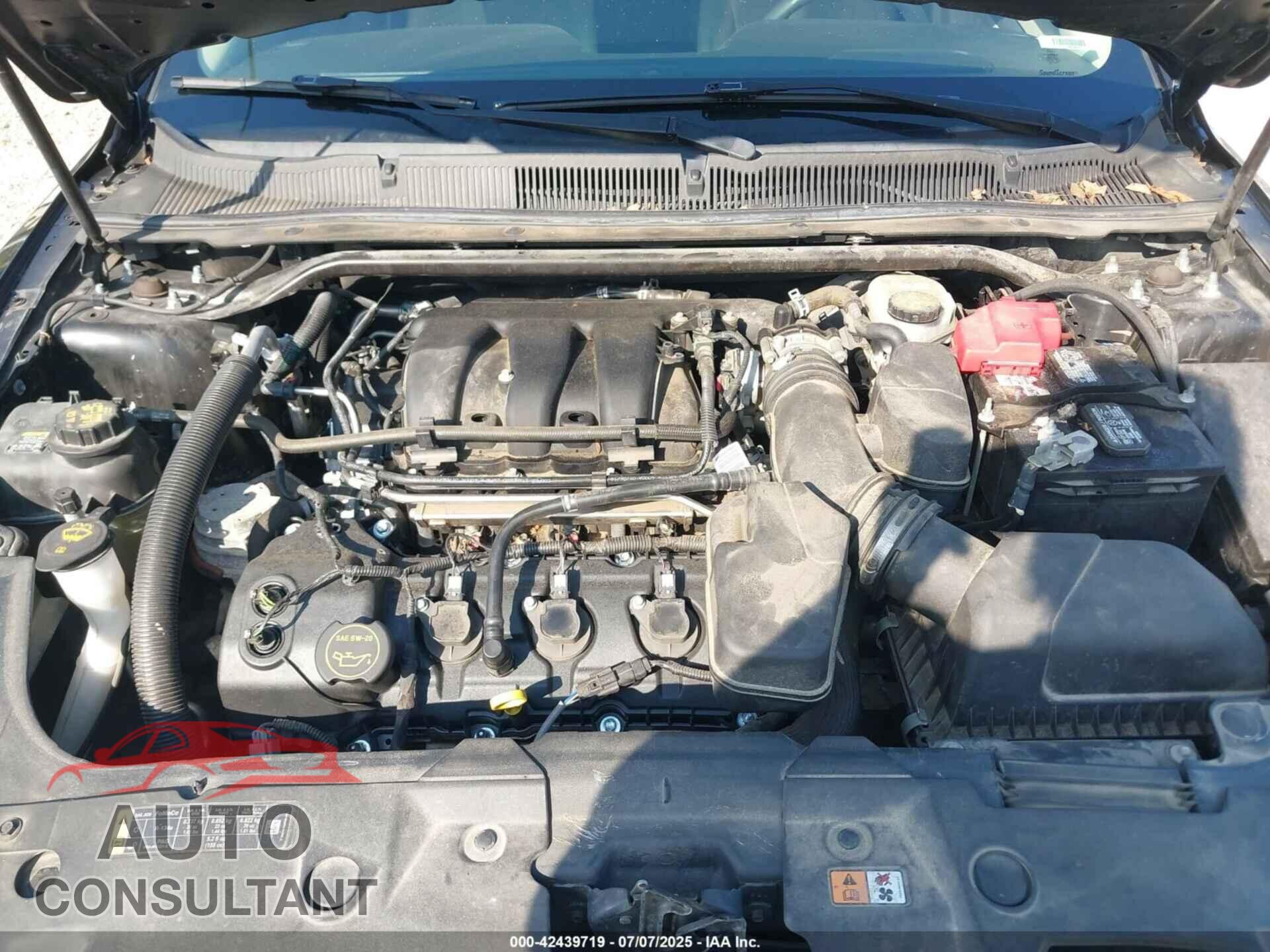 FORD TAURUS 2018 - 1FAHP2D89JG117004