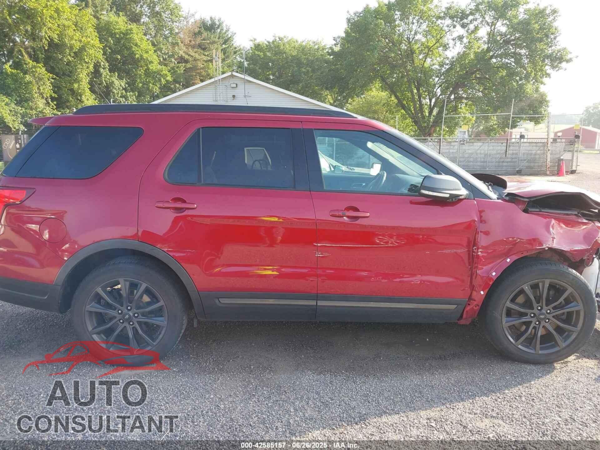 FORD EXPLORER 2018 - 1FM5K7D88JGB99313