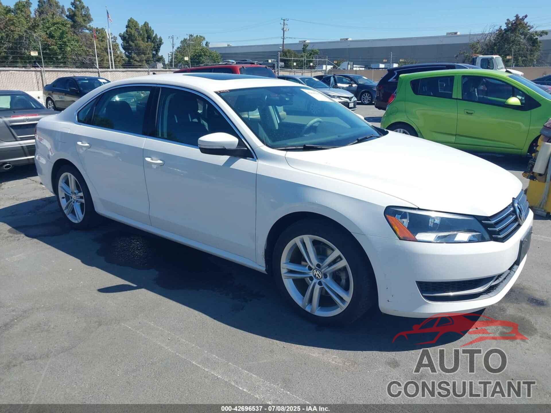 VOLKSWAGEN PASSAT 2014 - 1VWBP7A37EC020447