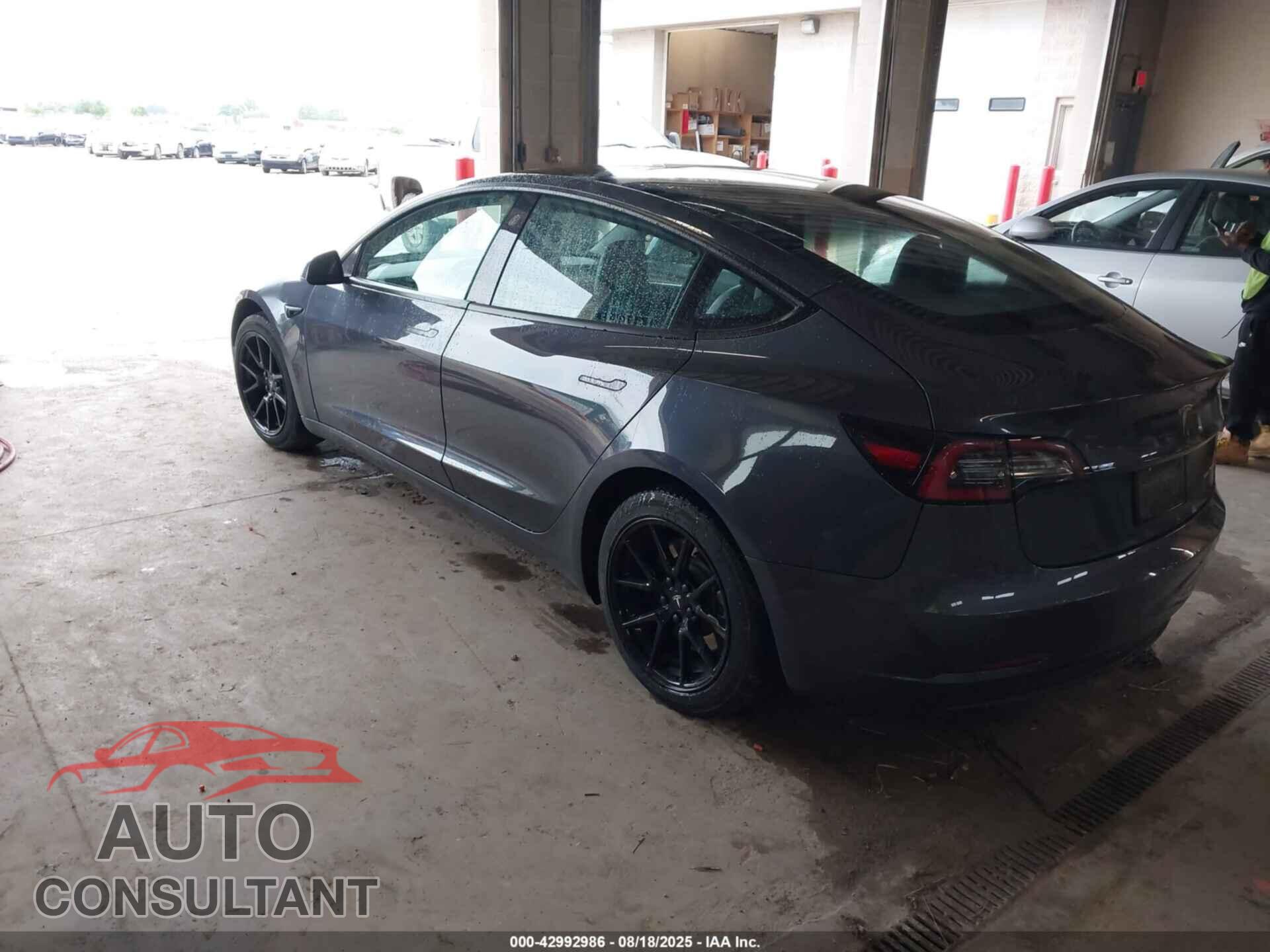 TESLA MODEL 3 2022 - 5YJ3E1EB2NF120339