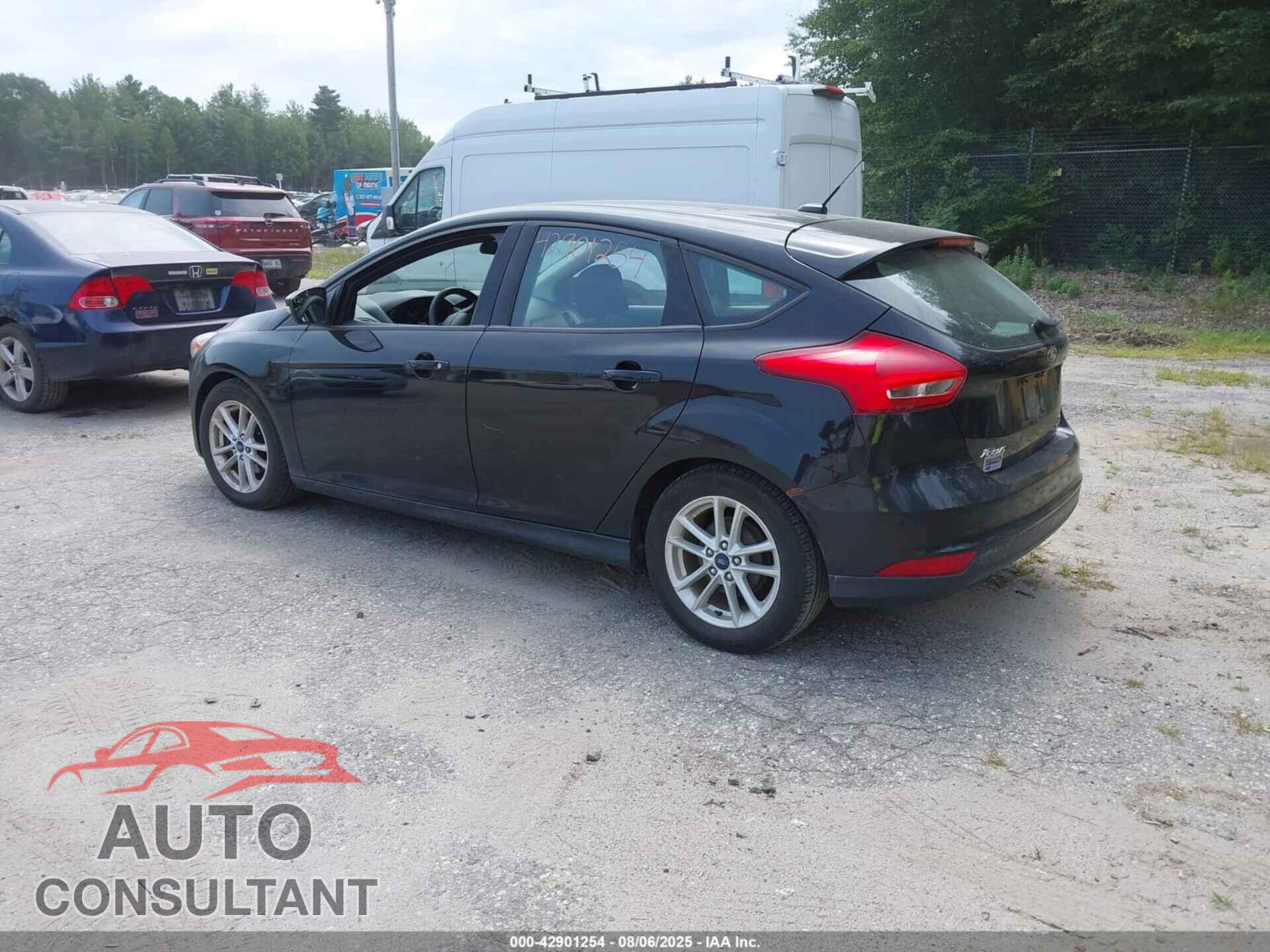 FORD FOCUS 2016 - 1FADP3K28GL375551