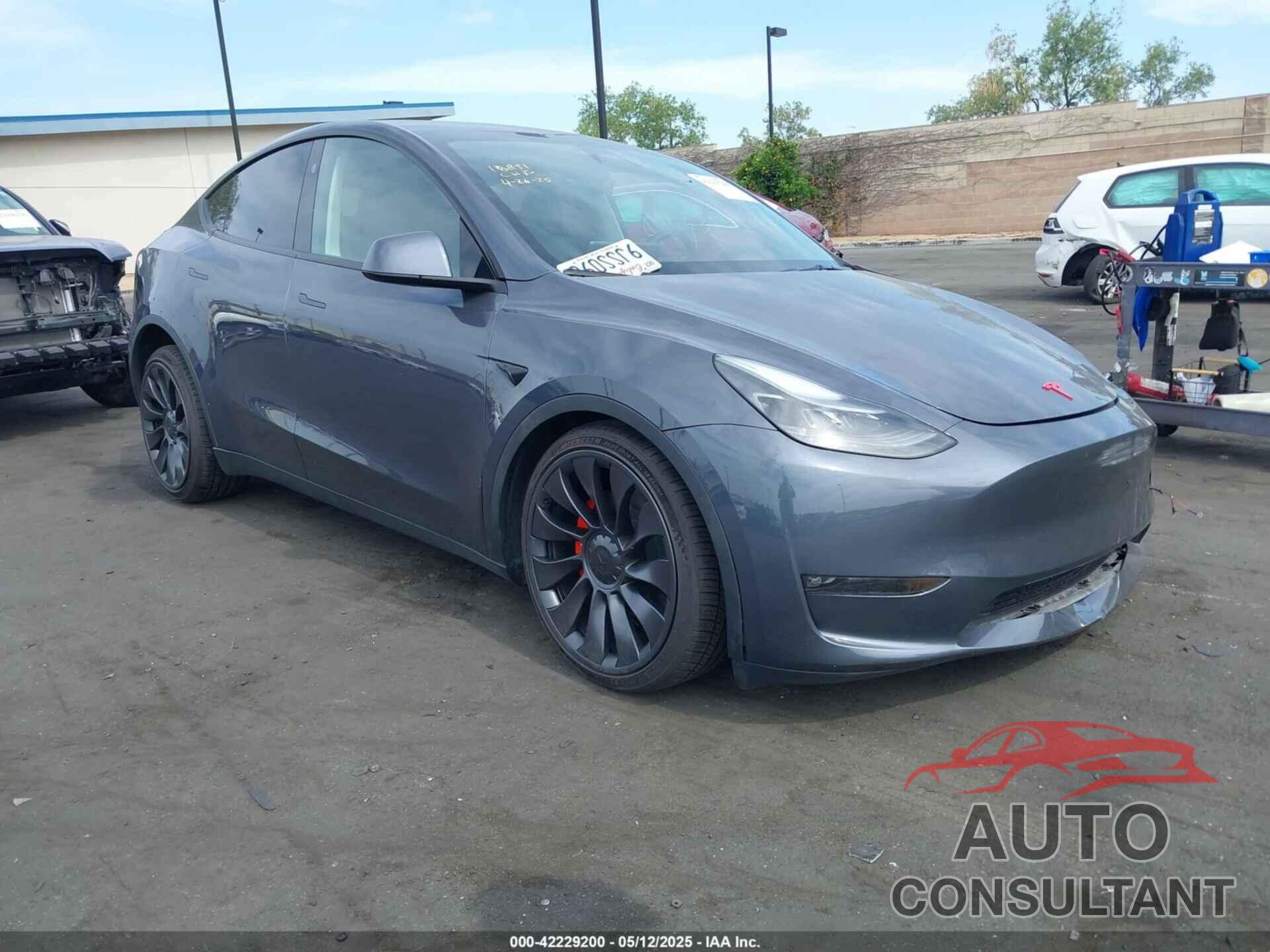TESLA MODEL Y 2023 - 7SAYGDEFXPF897975