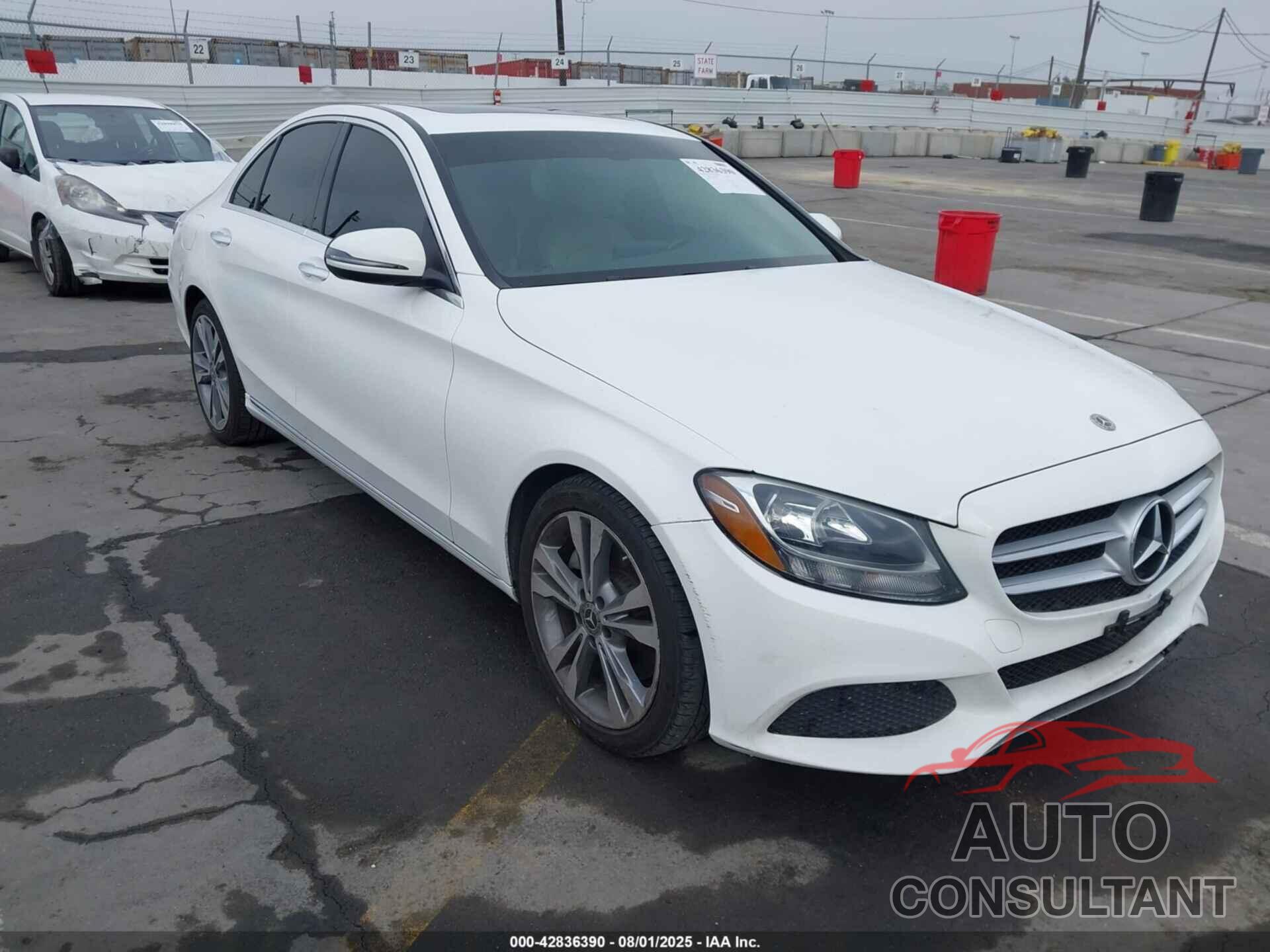 MERCEDES-BENZ C 300 2018 - 55SWF4JB5JU262968