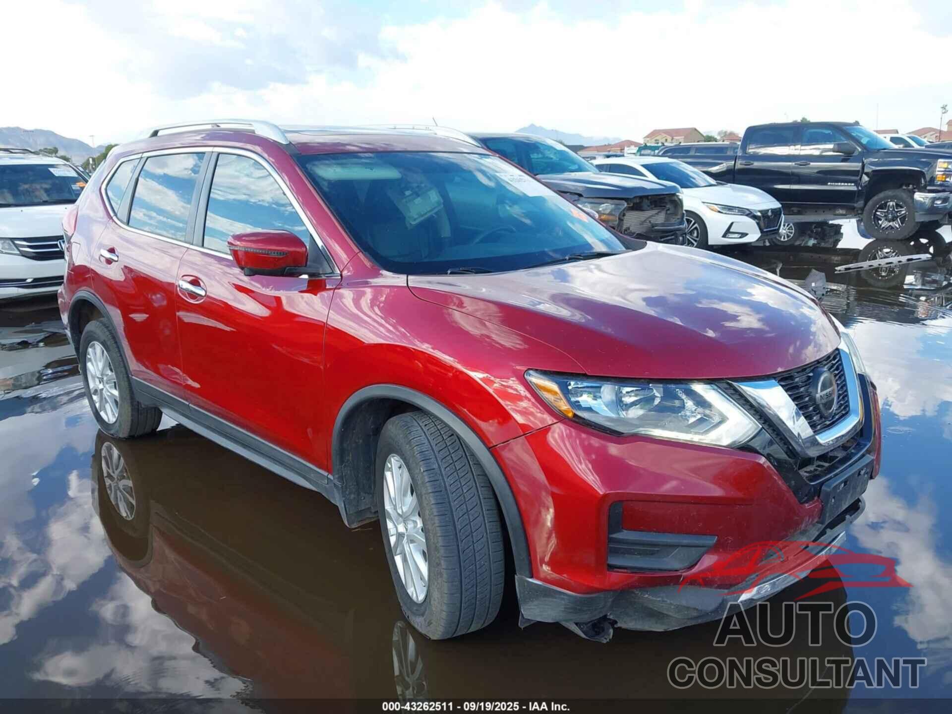 NISSAN ROGUE 2018 - 5N1AT2MV0JC852518