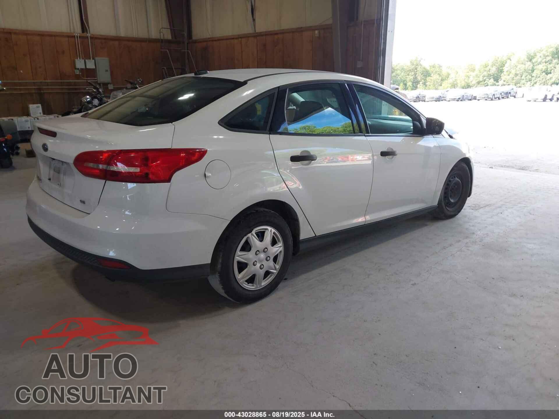 FORD FOCUS 2017 - 1FADP3E24HL322116