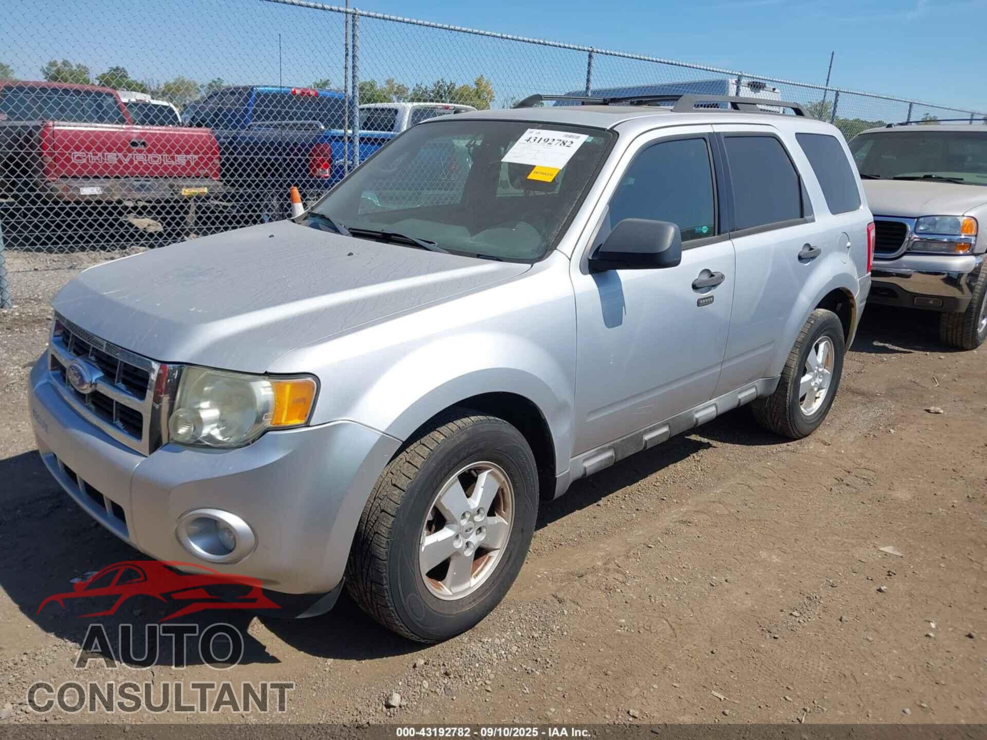 FORD ESCAPE 2011 - 1FMCU9DG8BKC03329