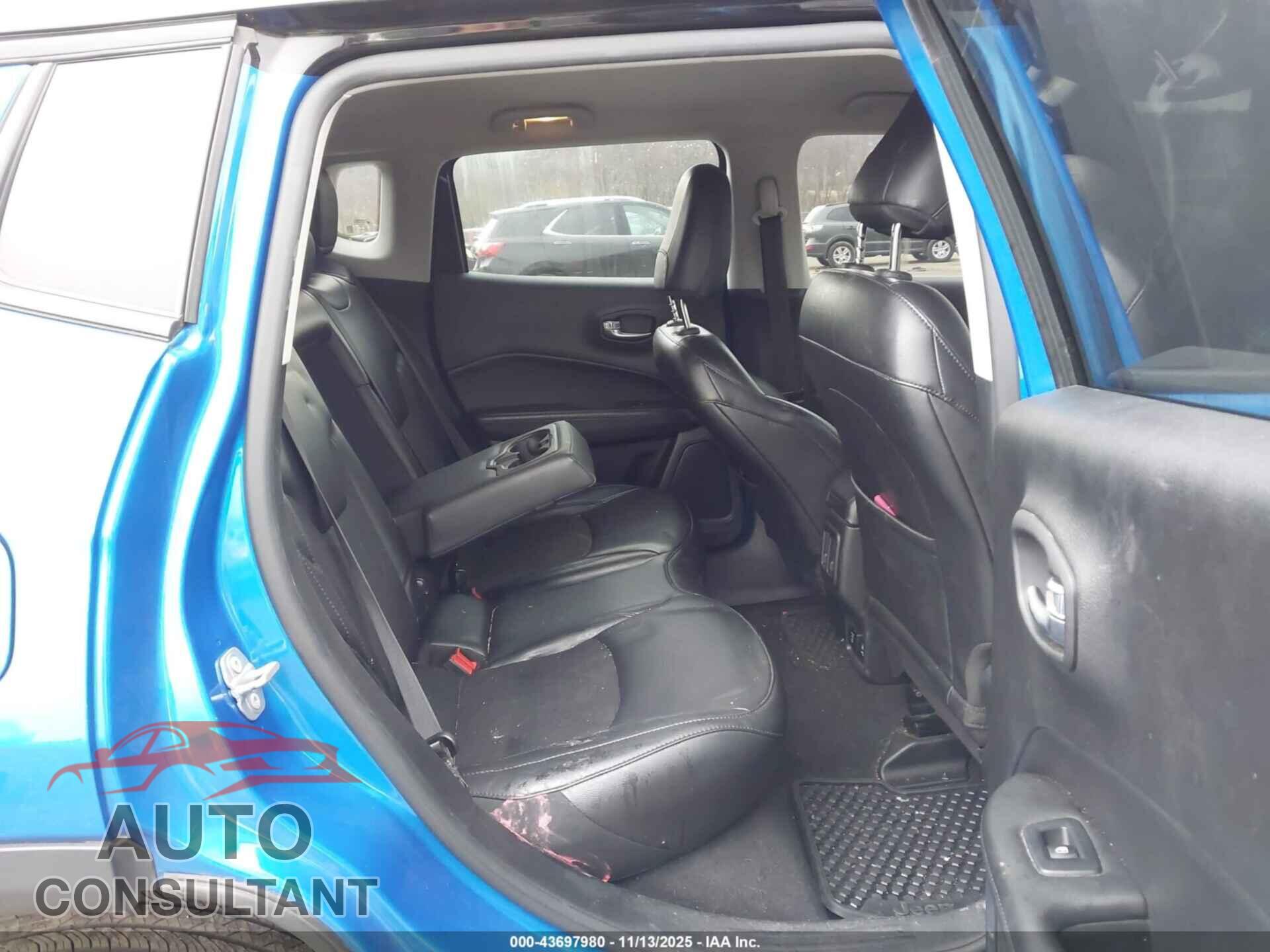 JEEP COMPASS 2019 - 3C4NJDBB8KT682995