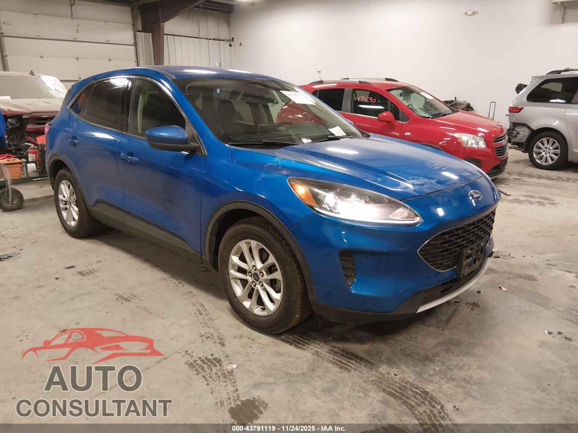 FORD ESCAPE 2020 - 1FMCU0G69LUA92102