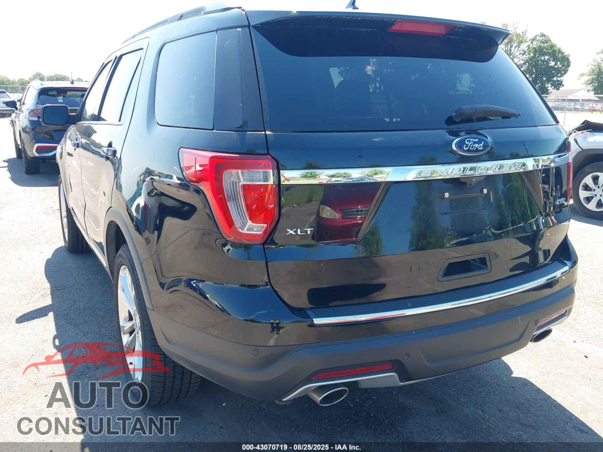 FORD EXPLORER 2018 - 1FM5K8D82JGB50355