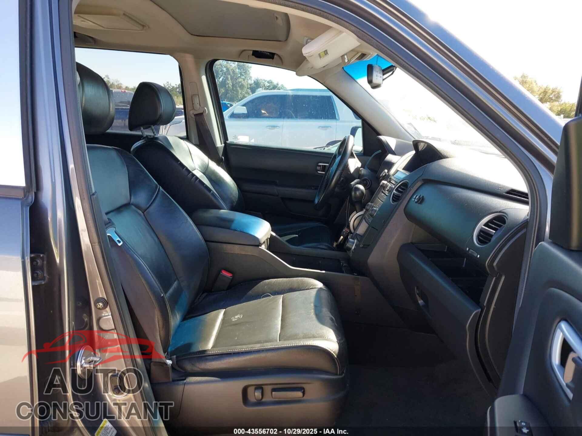 HONDA PILOT 2012 - 5FNYF3H62CB022552