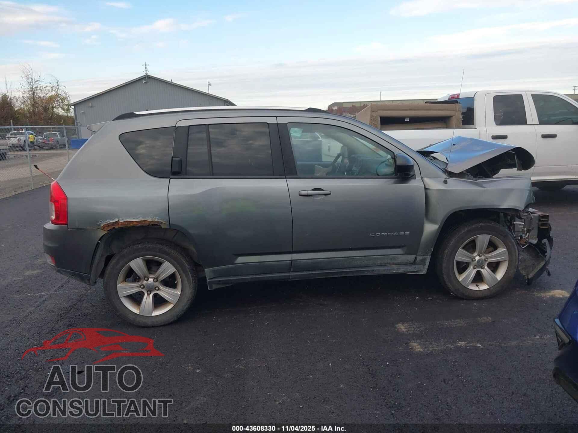 JEEP COMPASS 2011 - 1J4NF1FB7BD282677