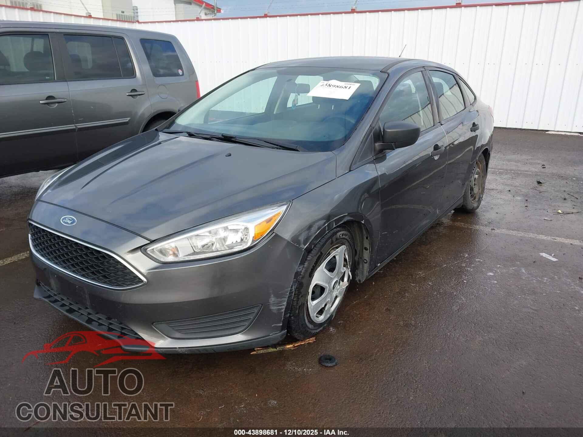 FORD FOCUS 2016 - 1FADP3E23GL226329