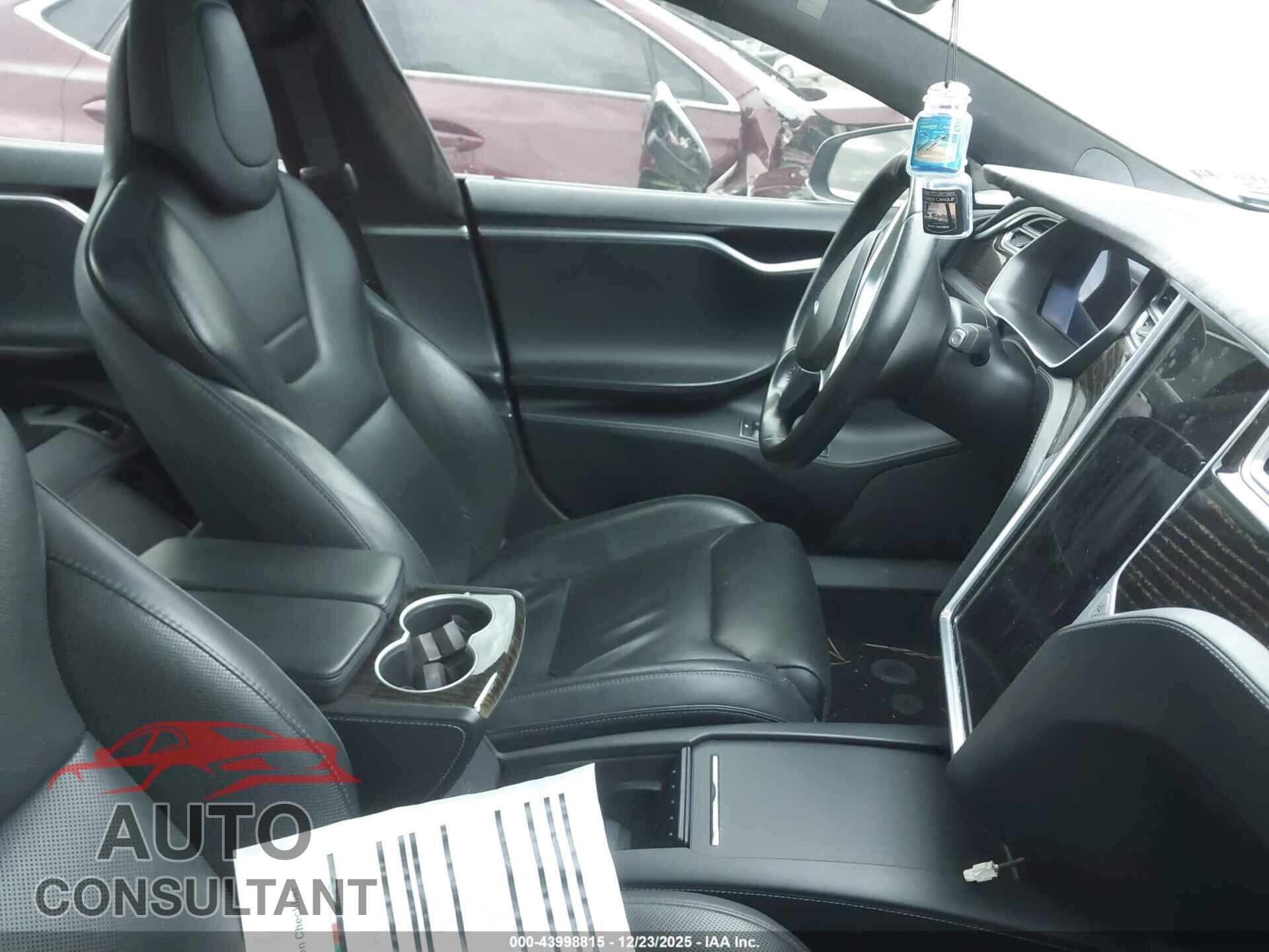 TESLA MODEL S 2017 - 5YJSA1E2XHF176458